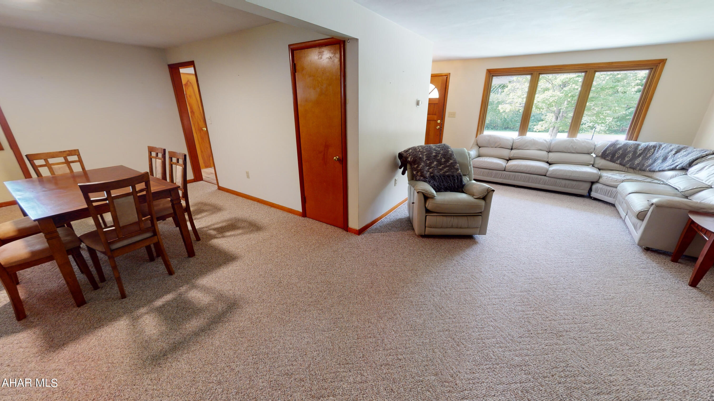 Foot of Ten - Residential