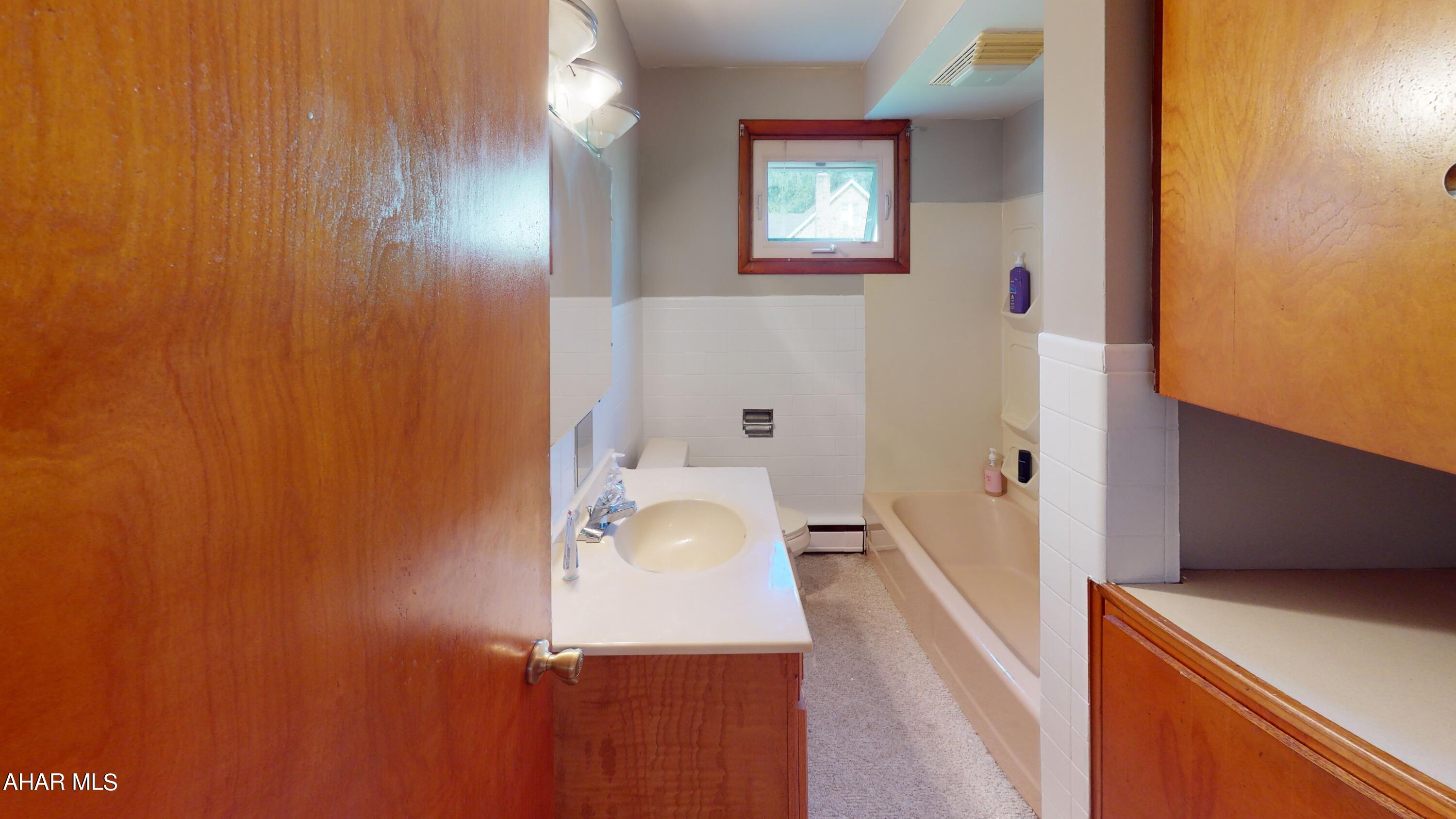 Foot of Ten - Residential