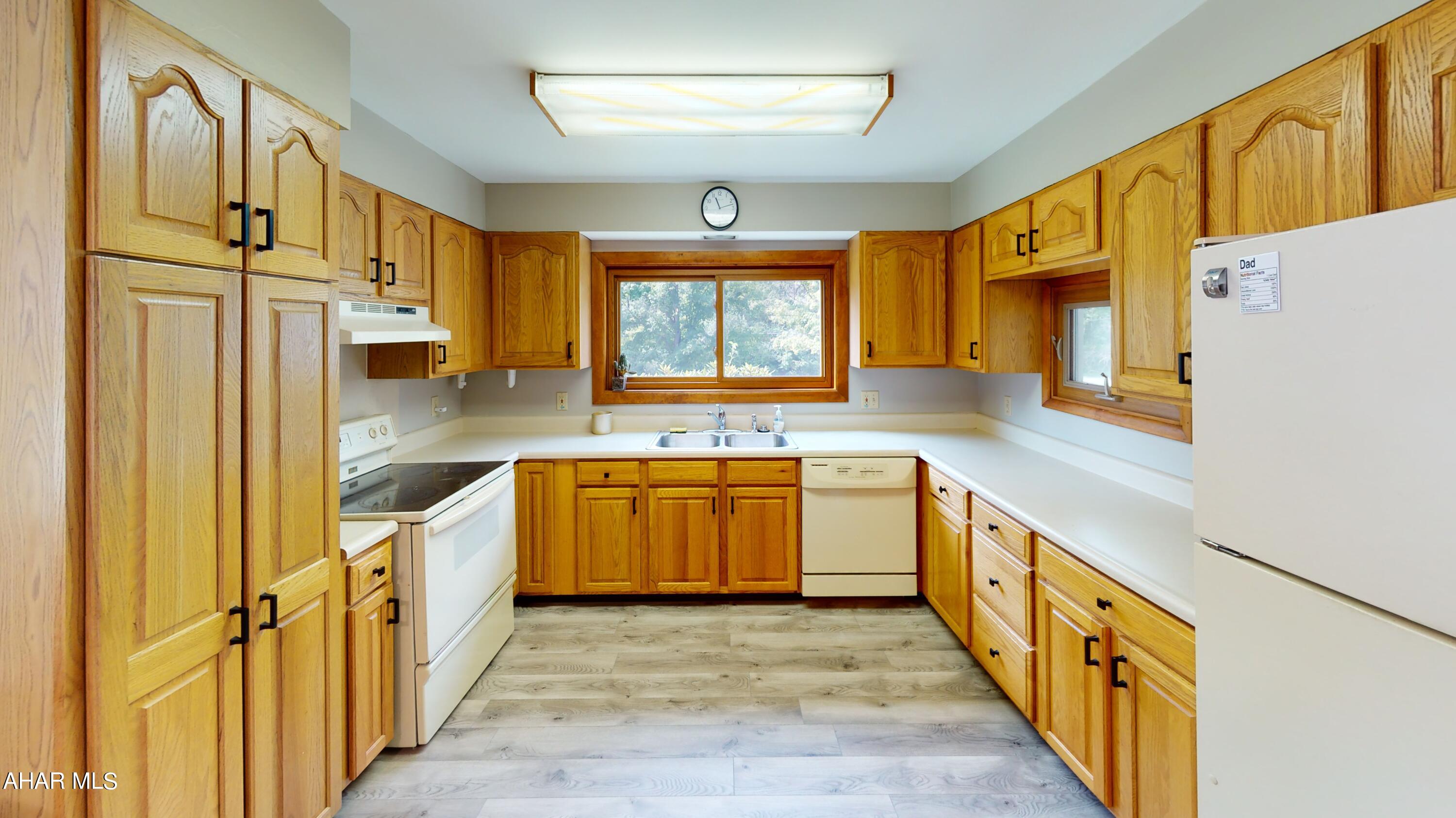 Foot of Ten - Residential