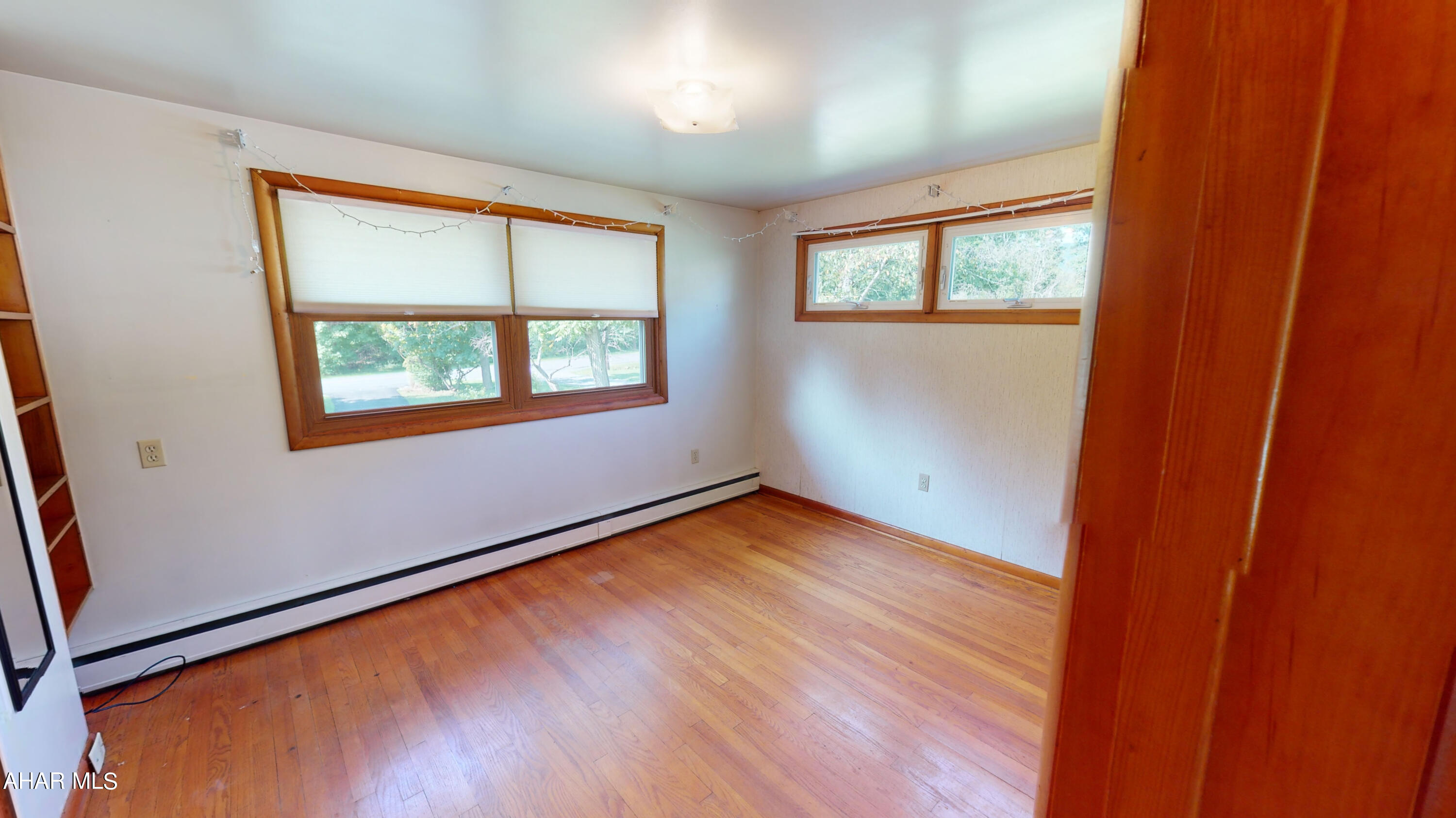 Foot of Ten - Residential