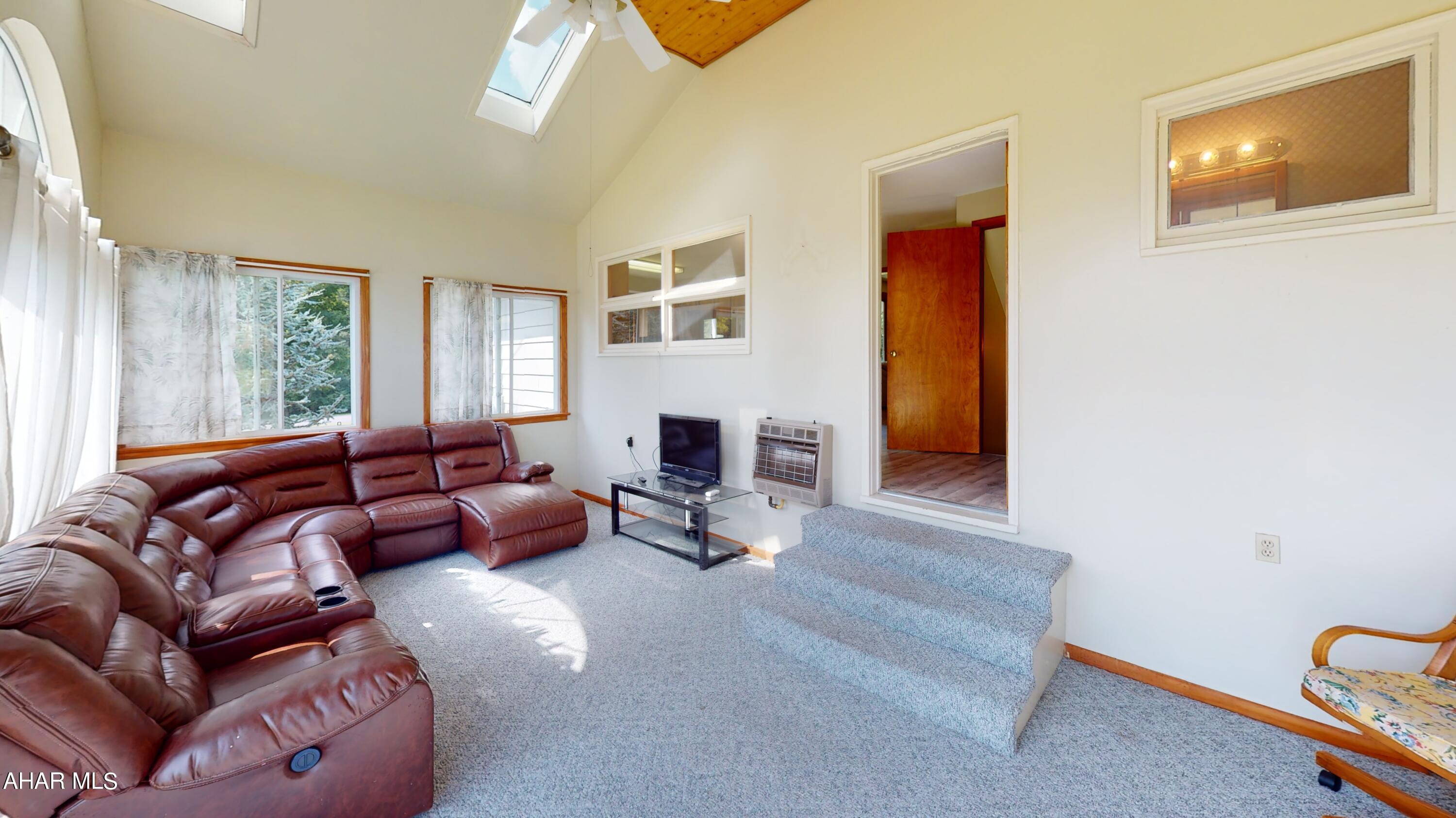 Foot of Ten - Residential