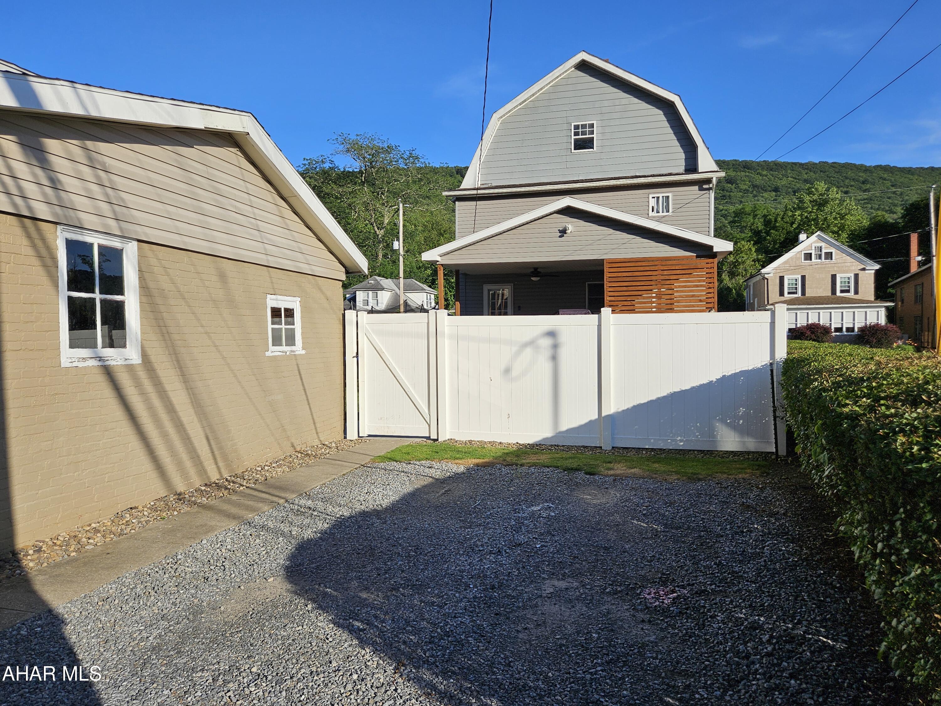 Unknown - Residential