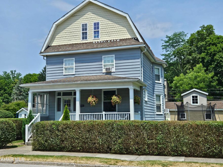 This home offers a wealth of space!  6 bedrooms, 1.5 baths and NOT in a flood zone!  Large 75x120+/- lot with fencing and 2 car garage plus off street parking.  Completely remodeled!