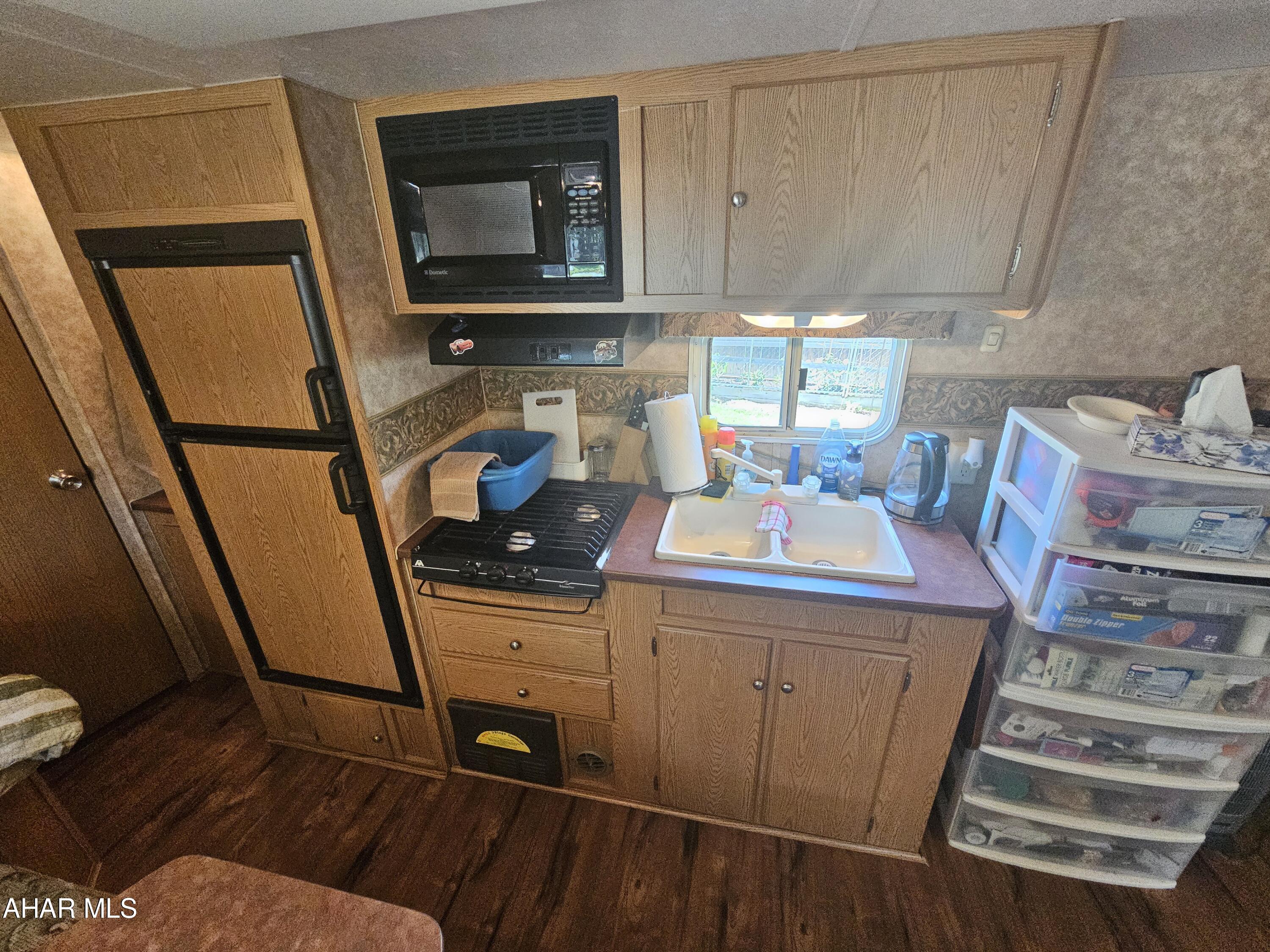 Glendale Yearound - Residential