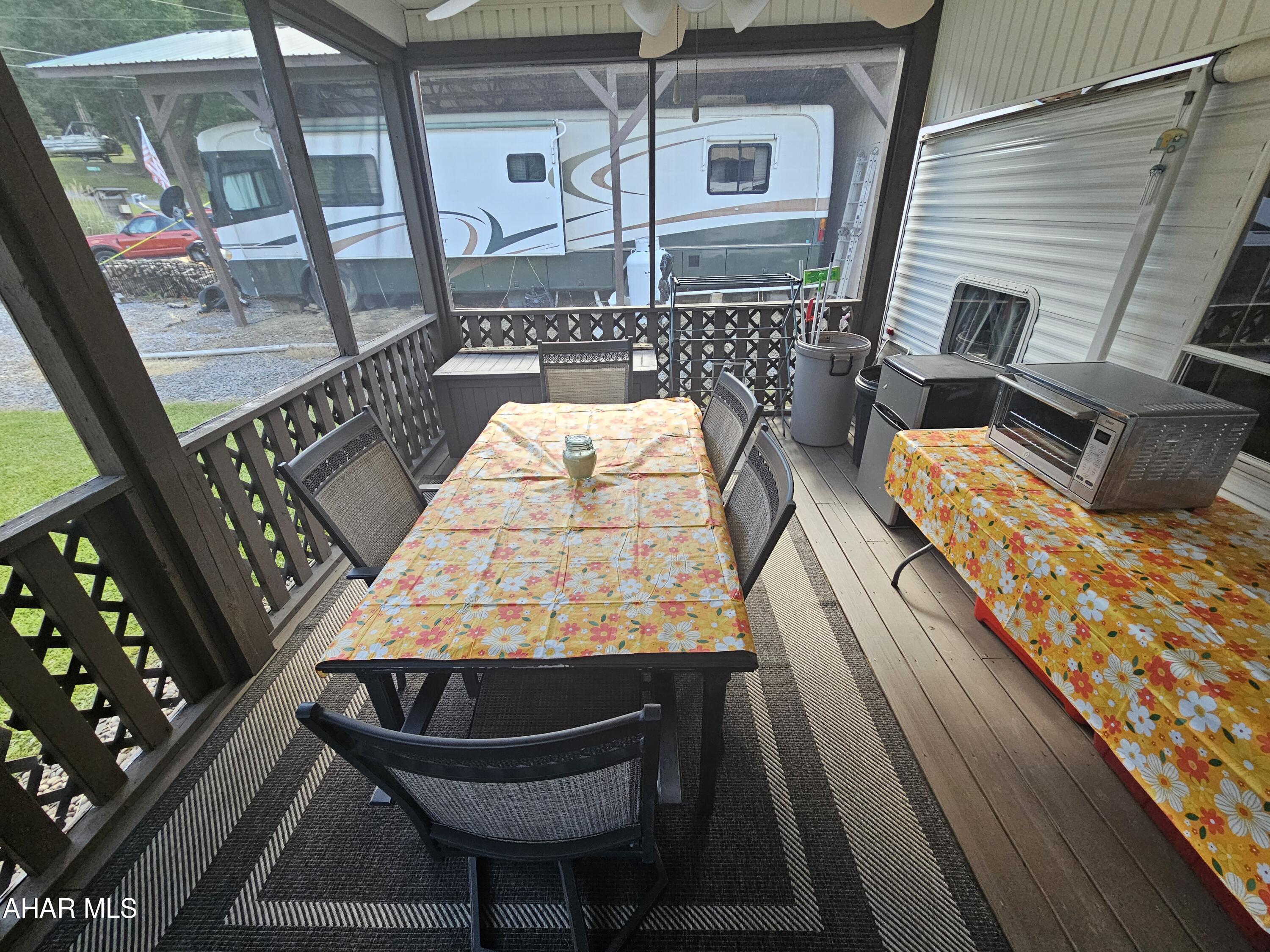 Glendale Yearound - Residential