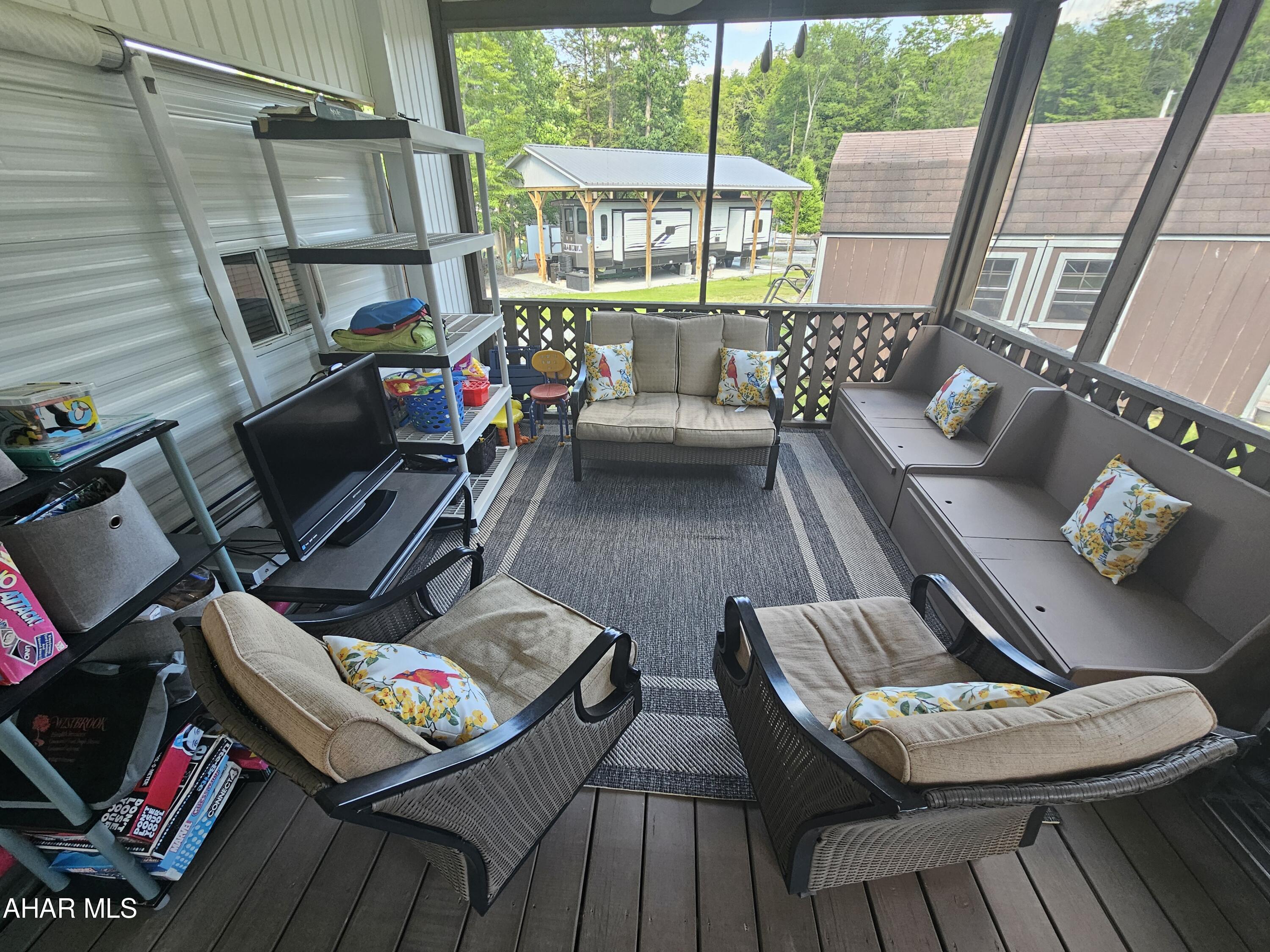 Glendale Yearound - Residential