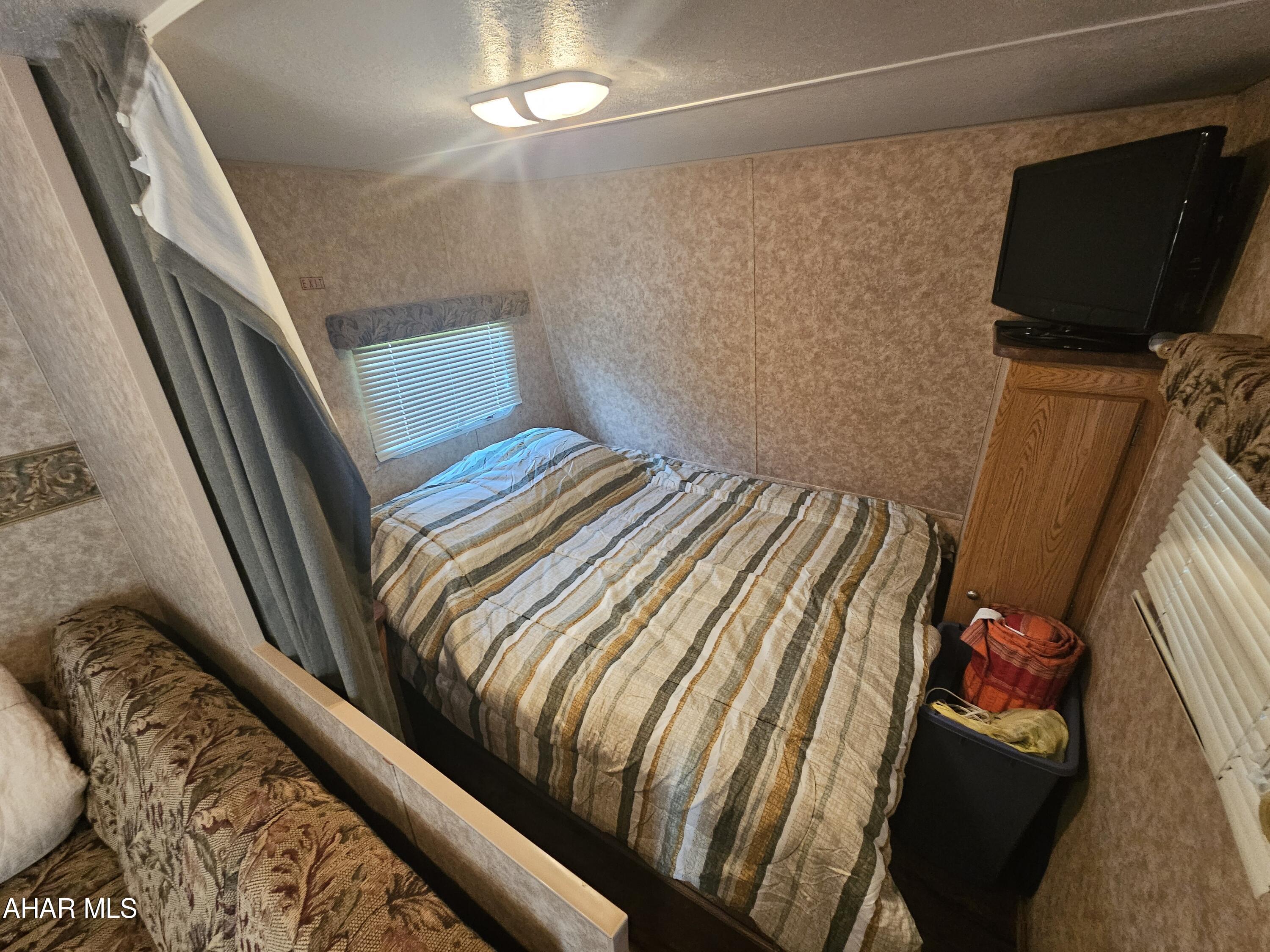 Glendale Yearound - Residential