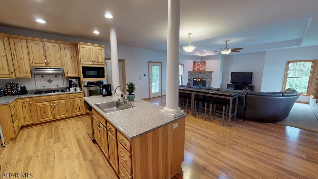 Rolling Hills - Residential