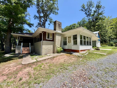 Photo for 624 & 632 Raystown Road