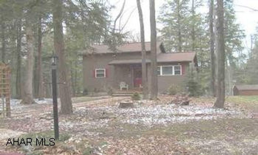 1 1/2 story cabin inside Glendale Year-Round great house with 2 screened decks and 1 car oversized garage on 1/4 acre60 day exclusion for Dena Genici---close to State game land and State parktennis & pool