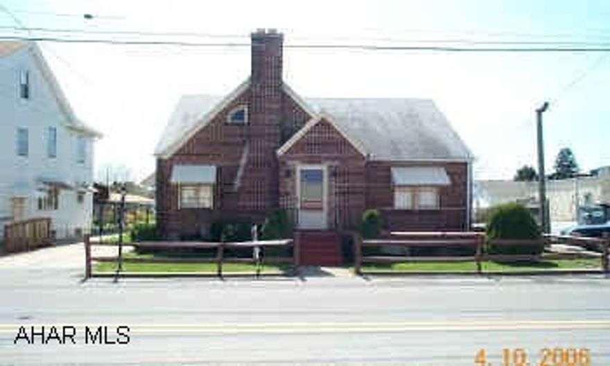 All Brick Cape on 55x120 - 2 Bedroom - Downstairs with 2 possible bedrooms - Up - Central Air - 3/4 Bath in Basement. All Brick Cape on 55x120 - 2 Bedroom - Downstairs with 2 possible bedrooms - Up - Central Air - 3/4 Bath in Basement.