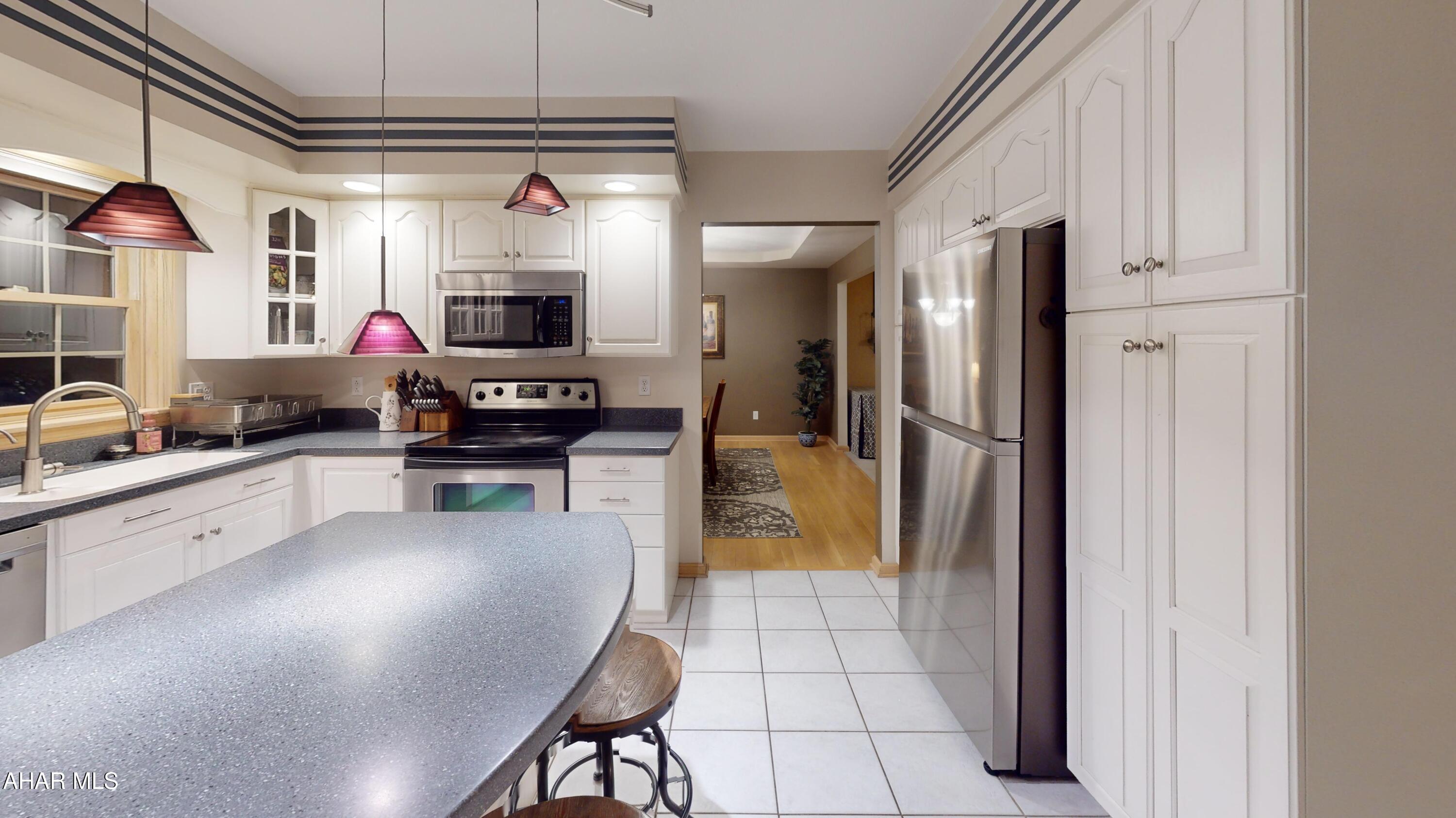 Hickory Hills - Residential