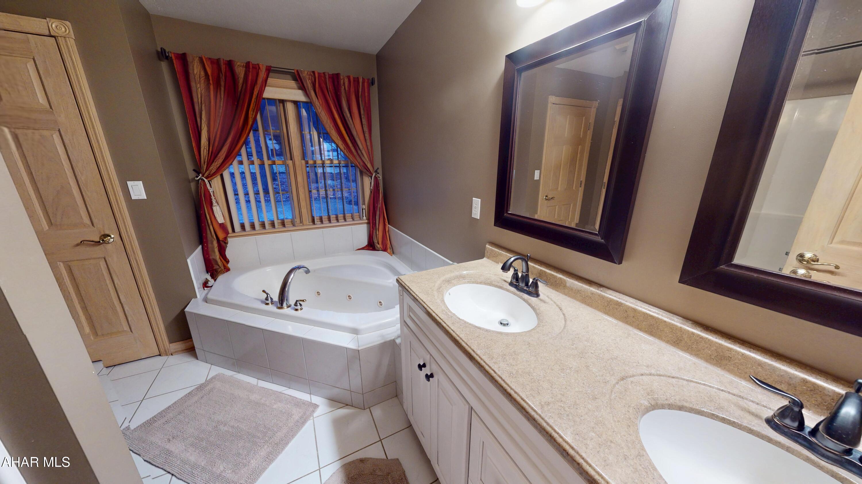 Hickory Hills - Residential