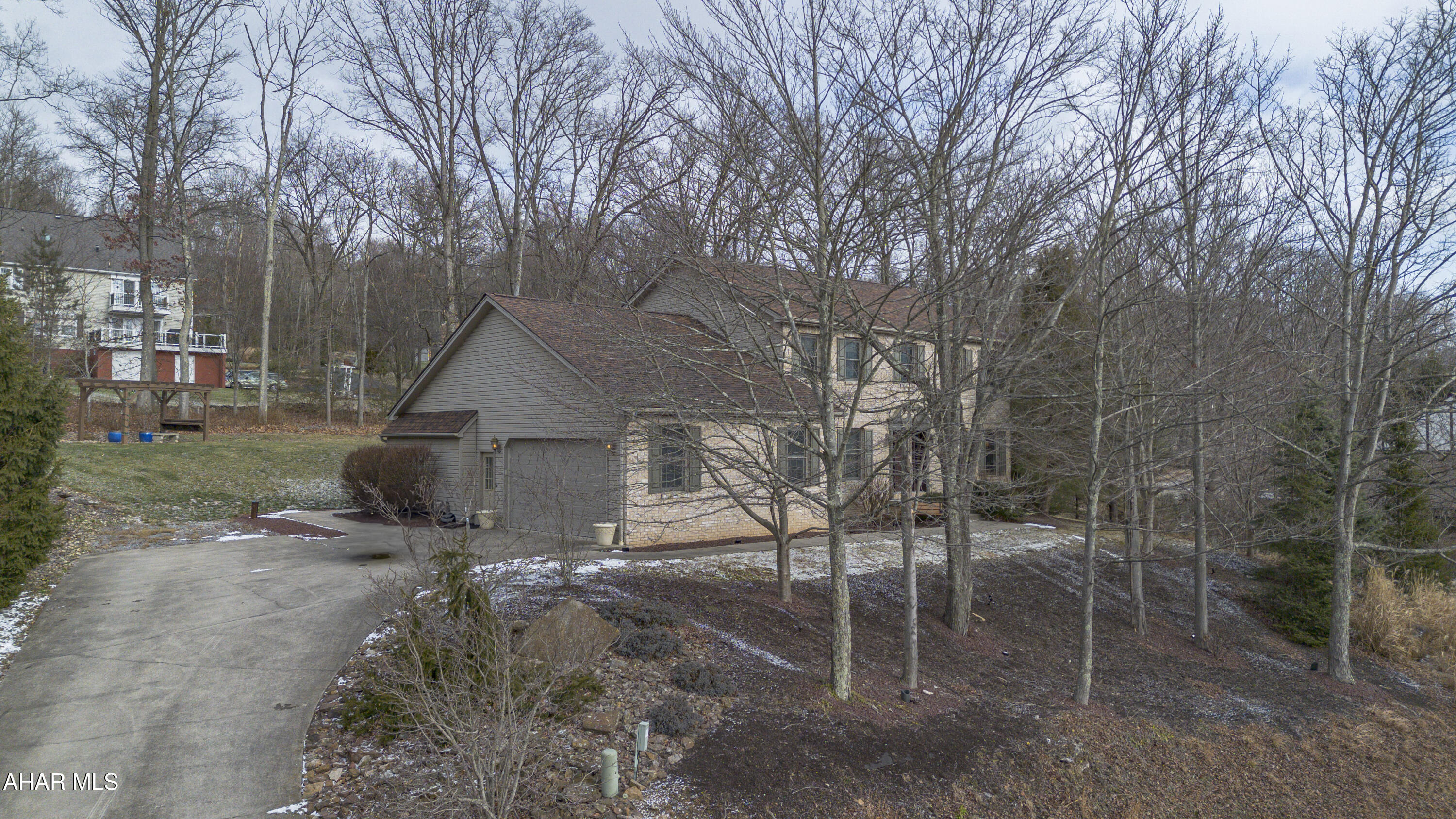 Hickory Hills - Residential