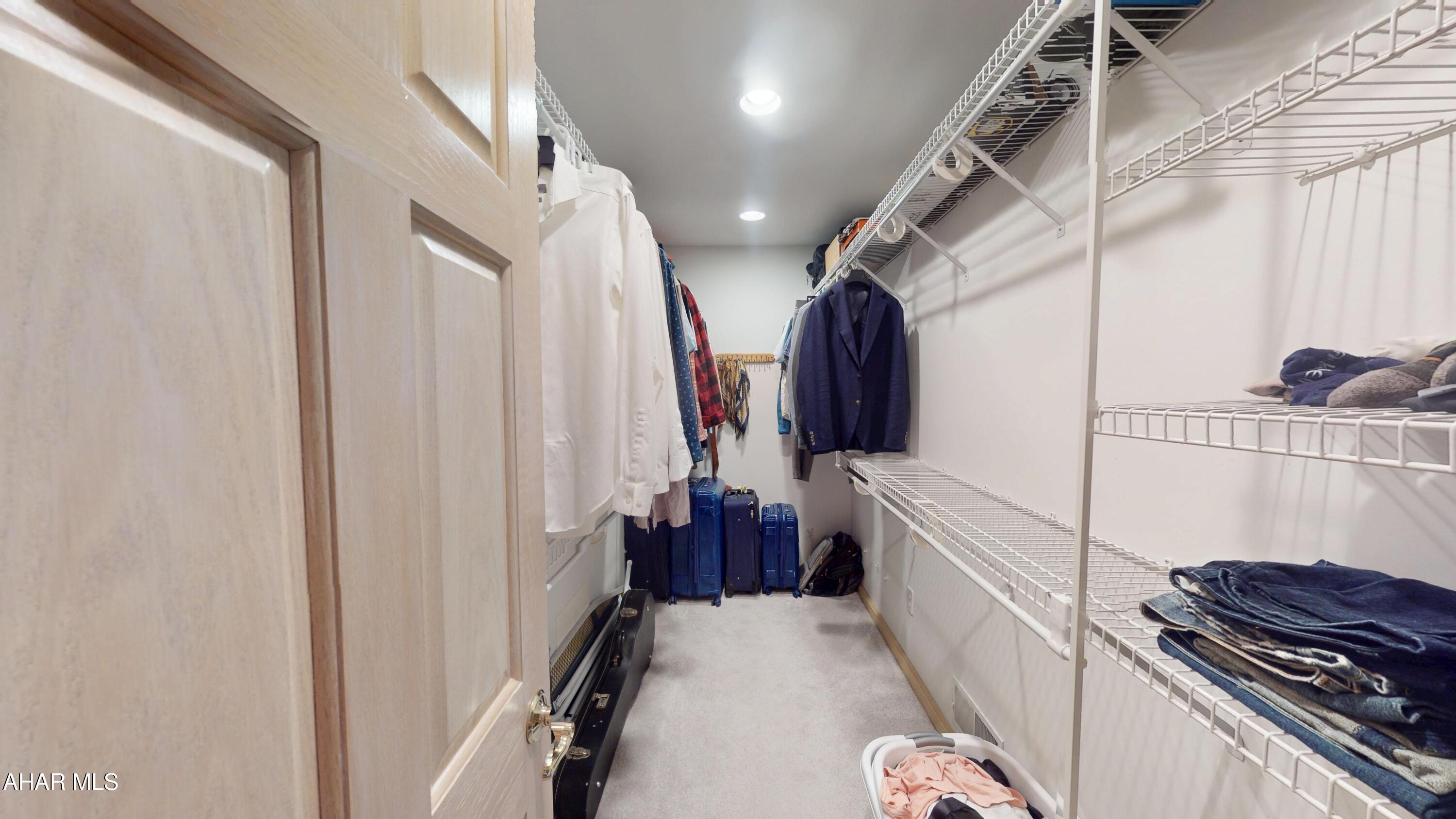 Hickory Hills - Residential