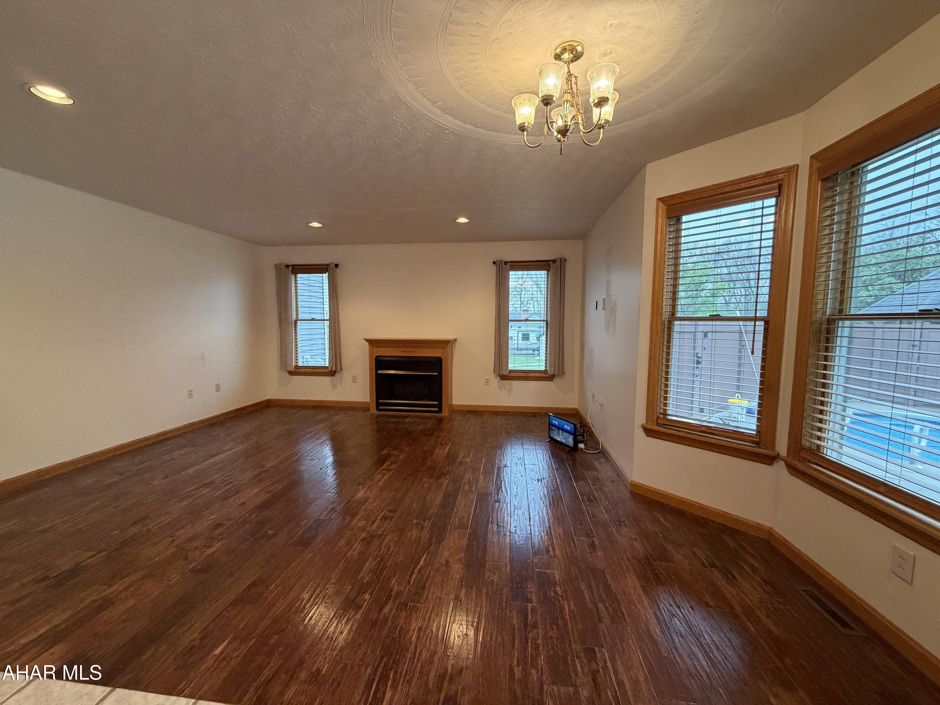 Juniata - Residential