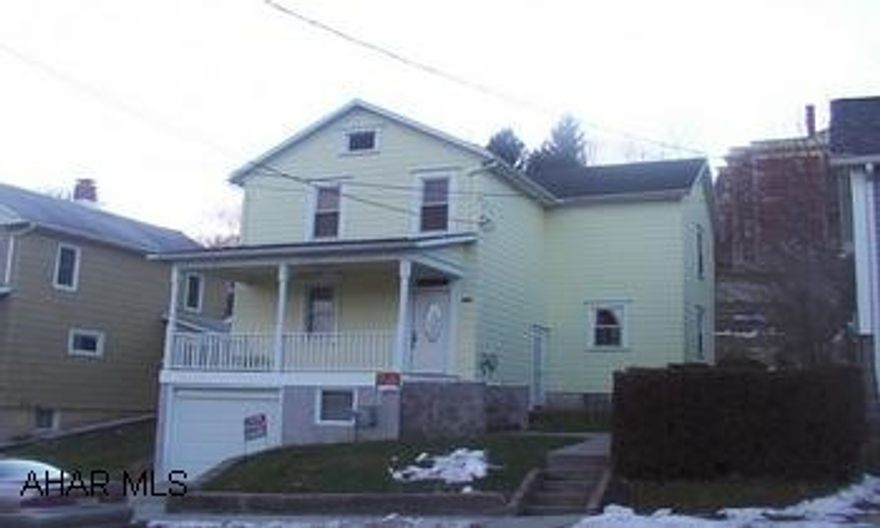 Beautifully remodeled 3 BR 2.5 BA home, new doors, windows, ceramic tile, new carpet, lovely eat-in maple kitchen with island, new baths, summer kitchen in basement, all appliances plus some furniture.  Move in condition. Beautifully remodeled 3 bedroom 2.5 bath home, new doors, windows, ceramic tile, new carpet, lovely eat in maple kitchen with island, new baths, summer kitchen in basement, all appliances plus some furniture.  Move in condition.