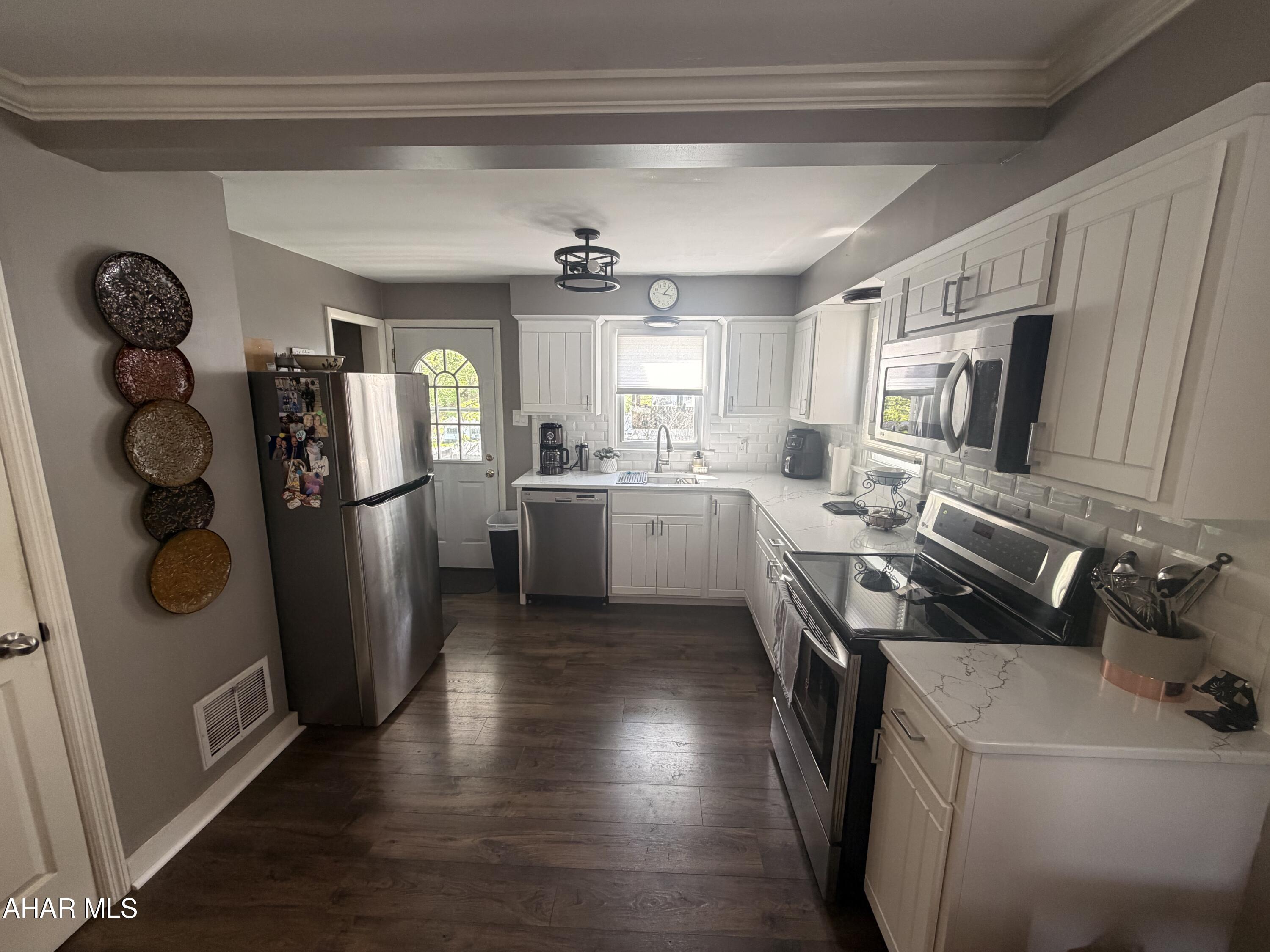 Hillcrest Community - Residential