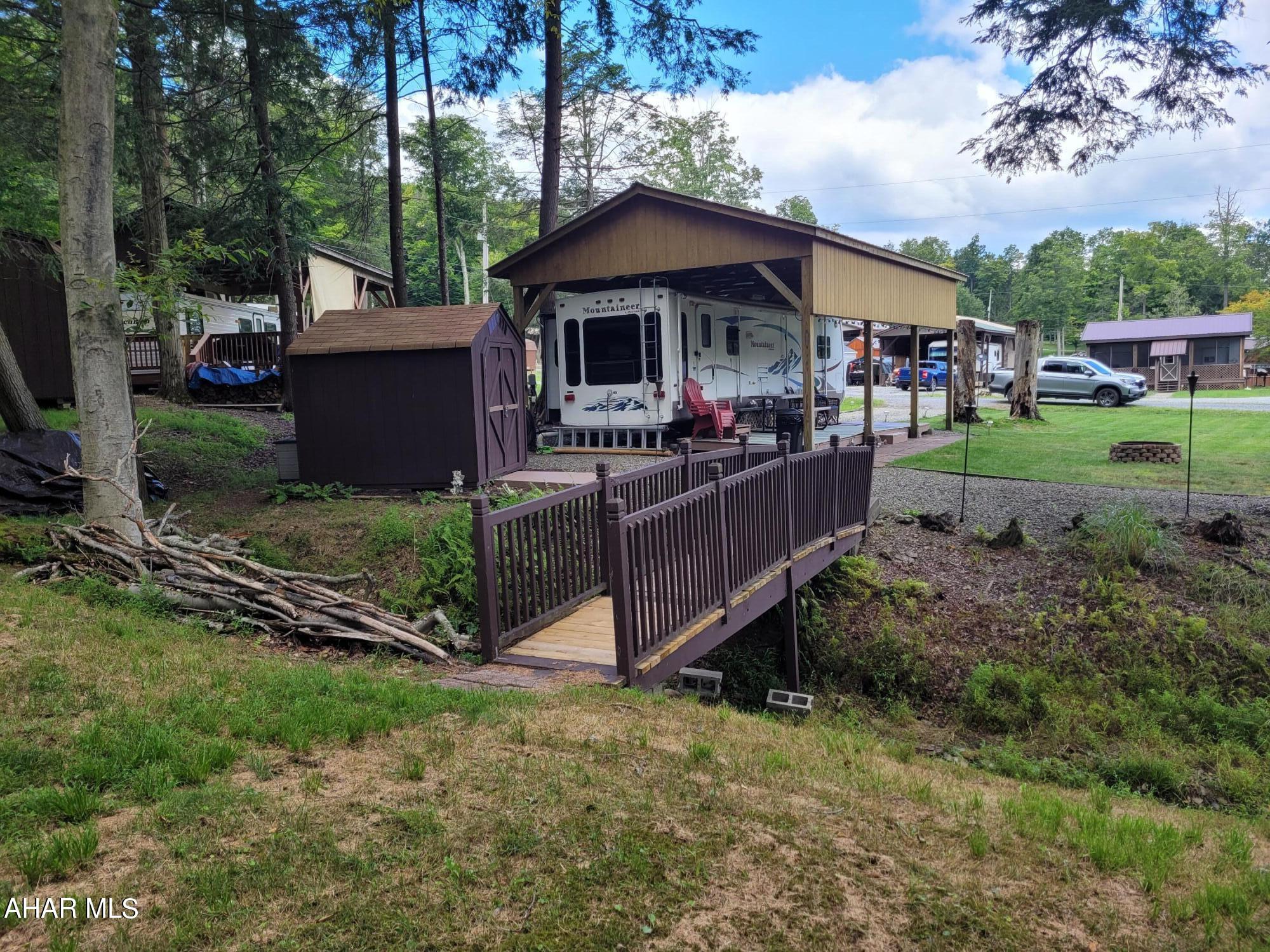 Glendale Yearound - Residential