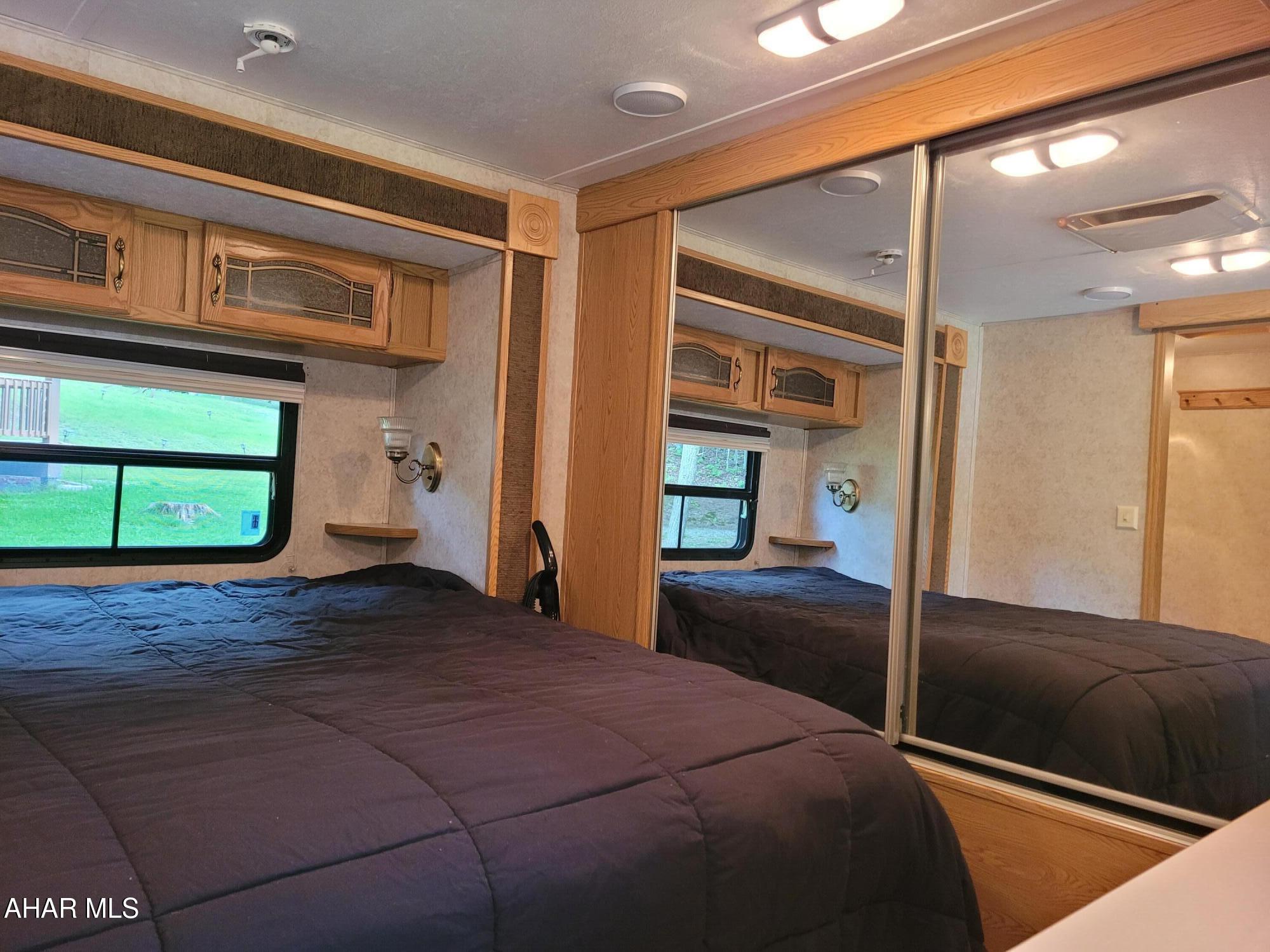 Glendale Yearound - Residential