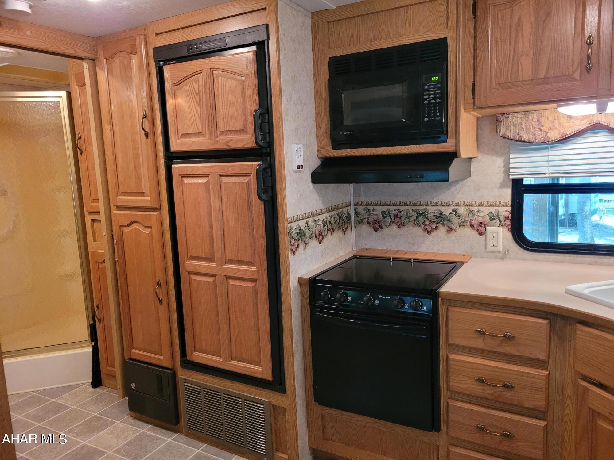 Glendale Yearound - Residential