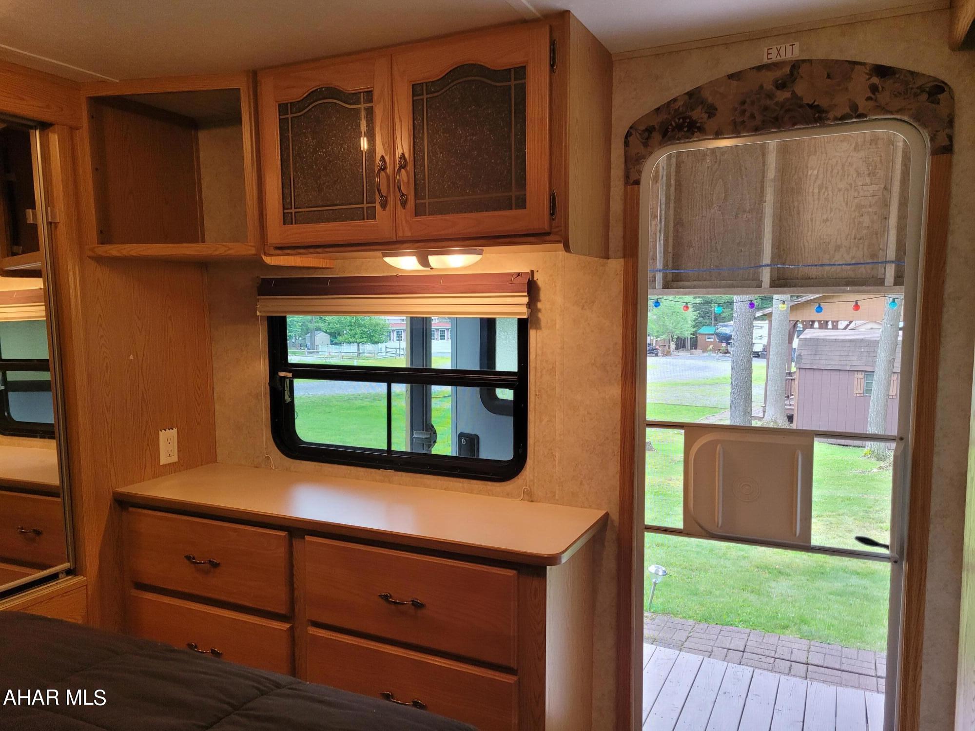 Glendale Yearound - Residential