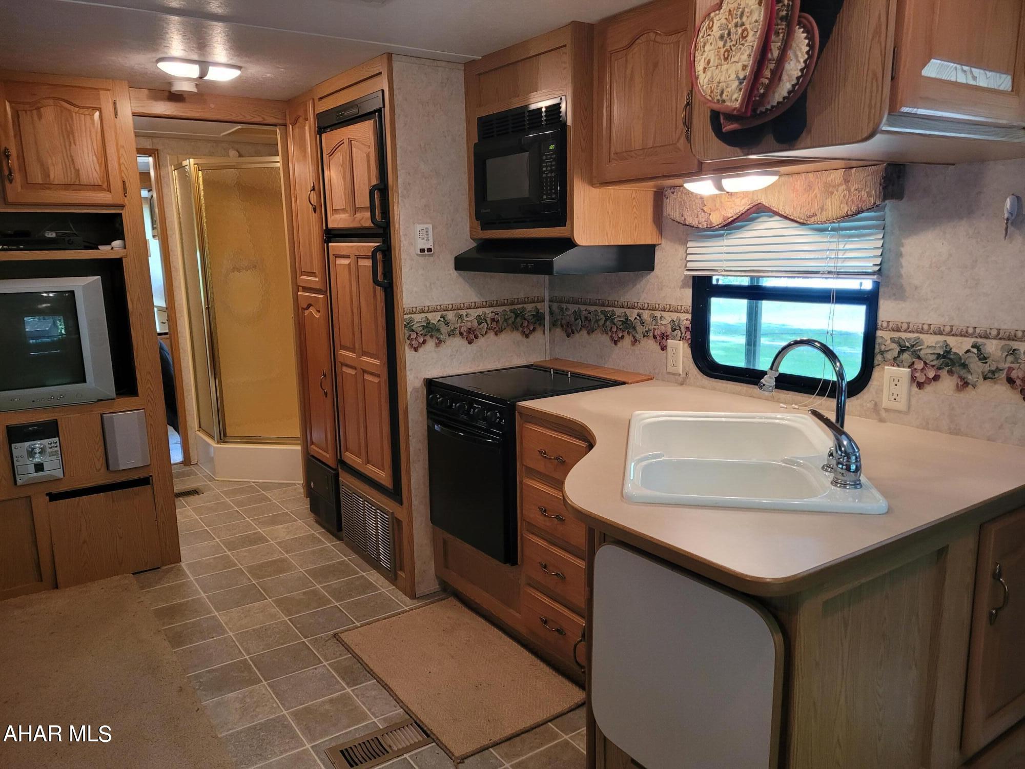 Glendale Yearound - Residential