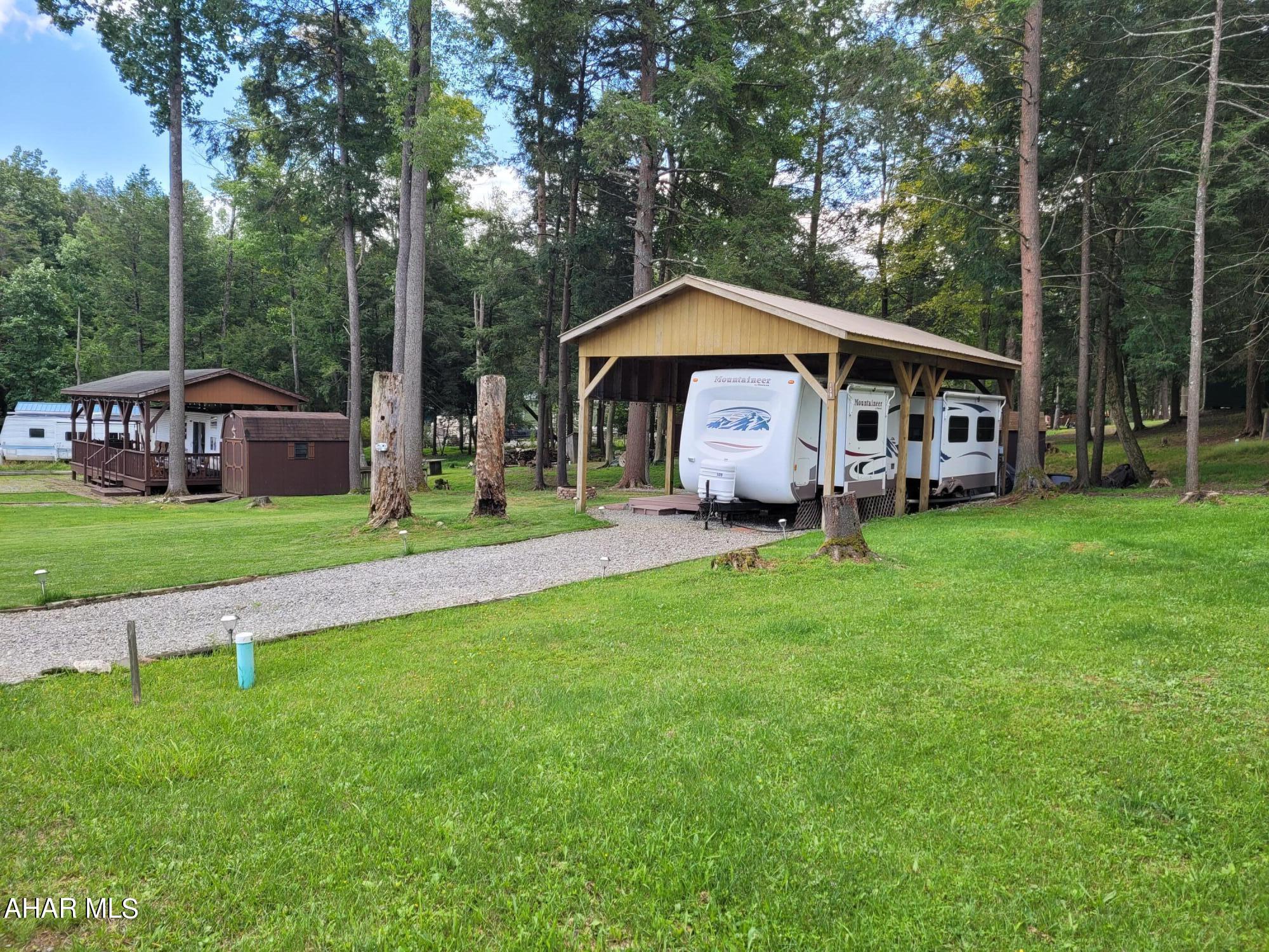 Glendale Yearound - Residential