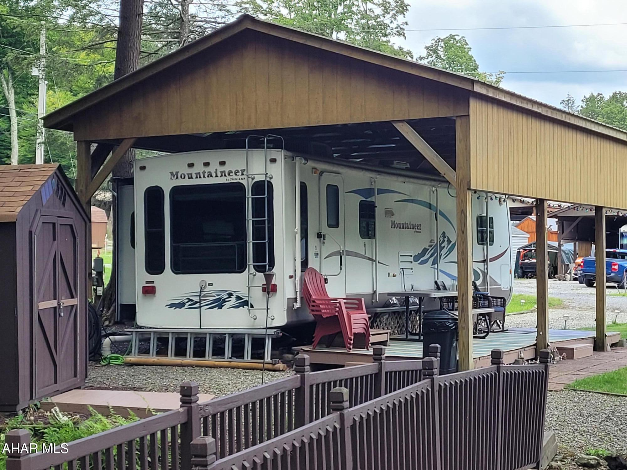 Glendale Yearound - Residential