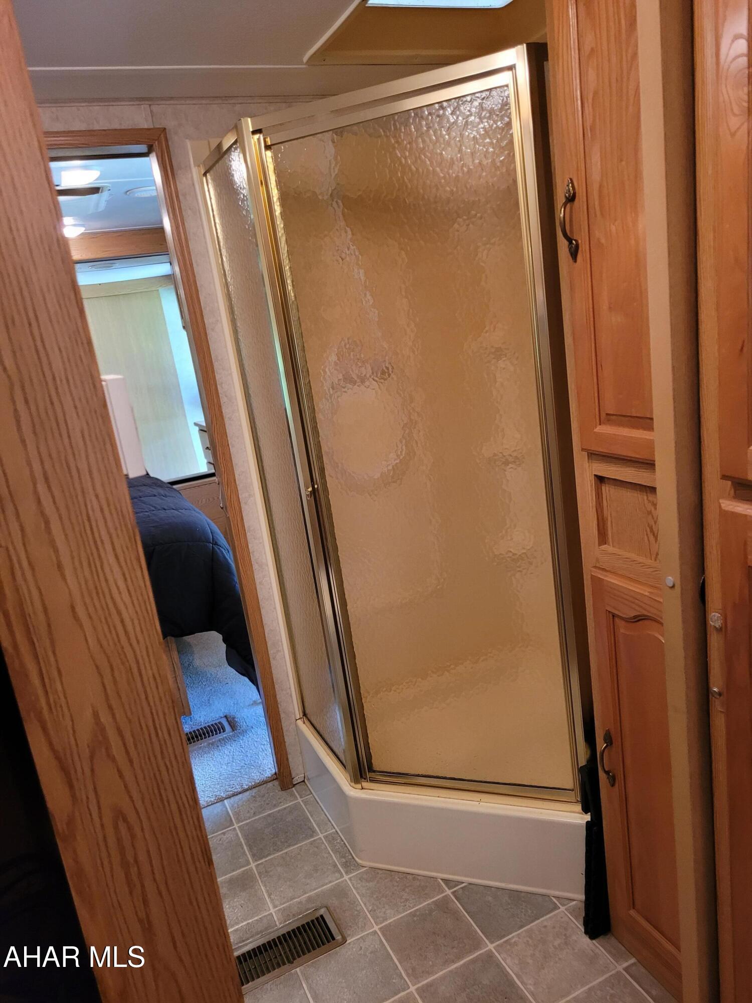 Glendale Yearound - Residential