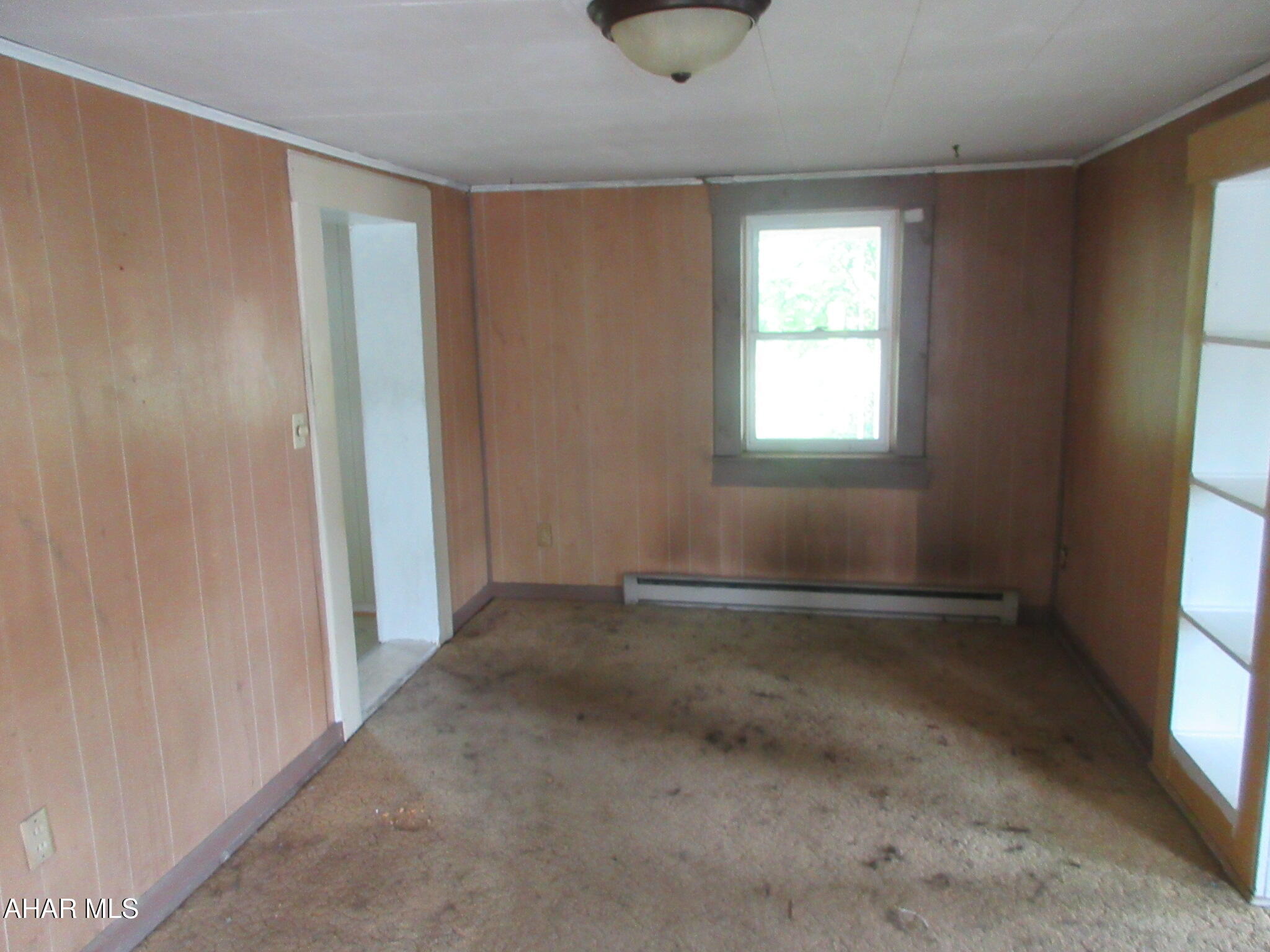 Saxton - Residential