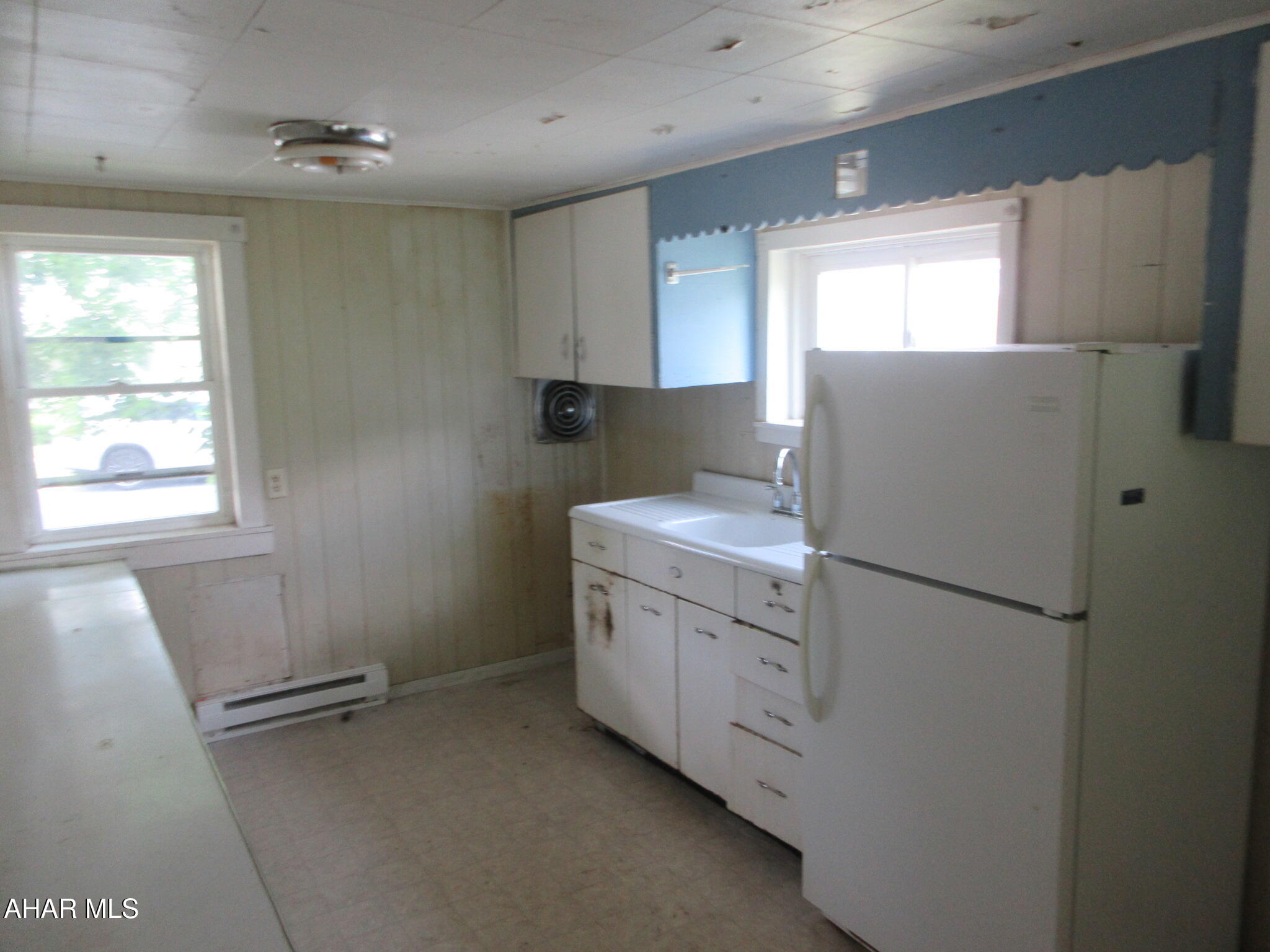 Saxton - Residential