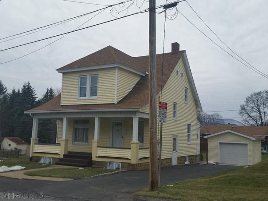 Nice 3-bedroom 2- bath vinyl-sided home with modern Kitchen & Baths, formal Dining Room, first-floor Laundry, vinyl replacement windows, spacious 100x120 lot, back deck, & 1-car garage. All 3 bedrooms have walk-in closets & master has 2 walkin closets! J-382