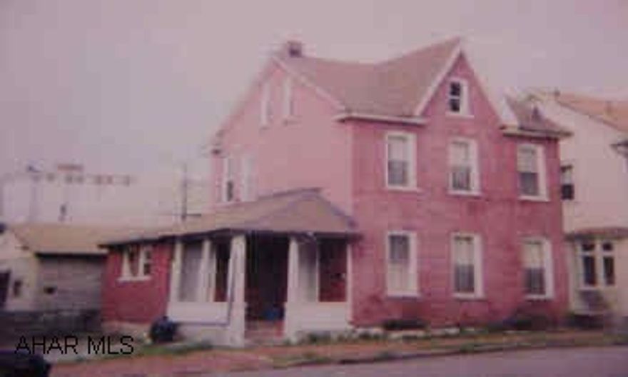 Cute 3 bedroom, new windows, kitchen, bath. New floors, drywall, updated electric. Cute 3 bedroom, new windows, kitchen, bath. New floors, drywall, updated electric.