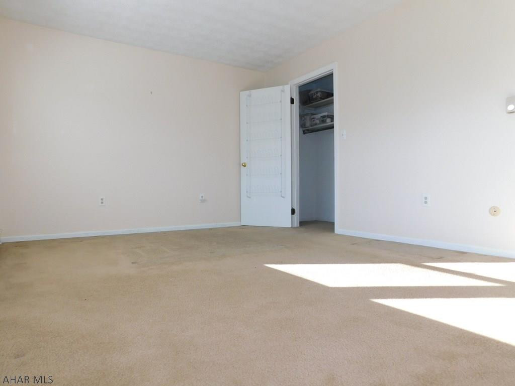 Rolling Hills - Residential