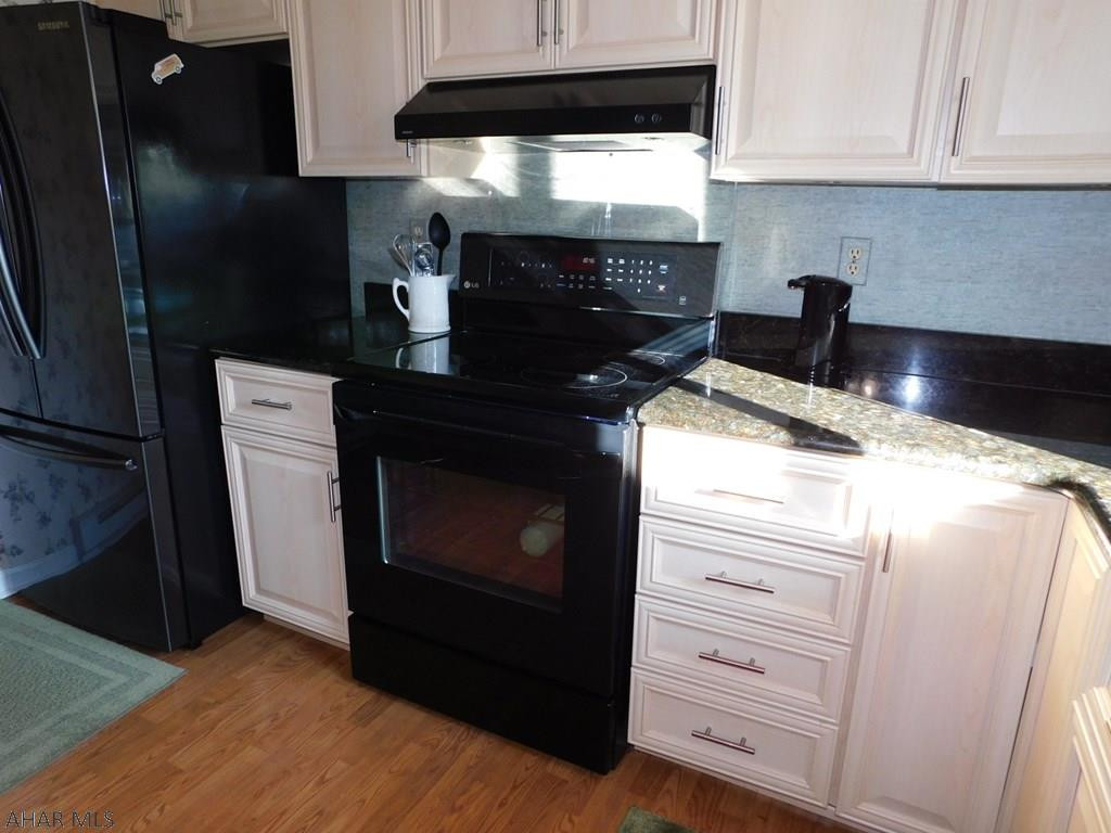 Rolling Hills - Residential