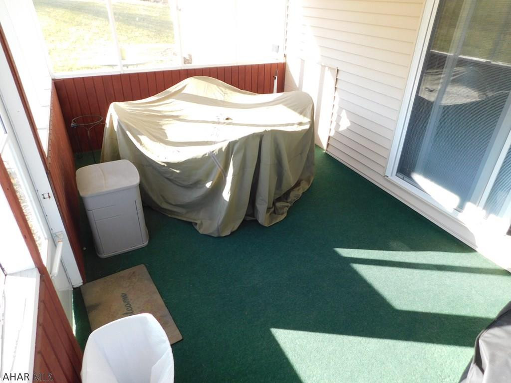 Rolling Hills - Residential