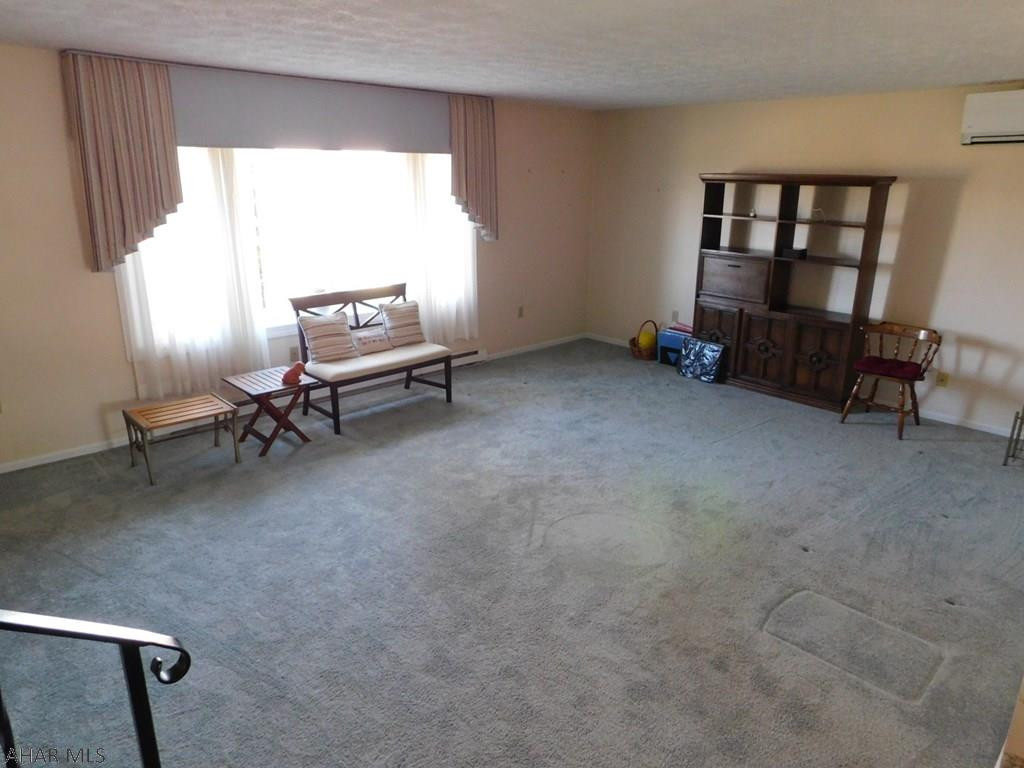 Rolling Hills - Residential