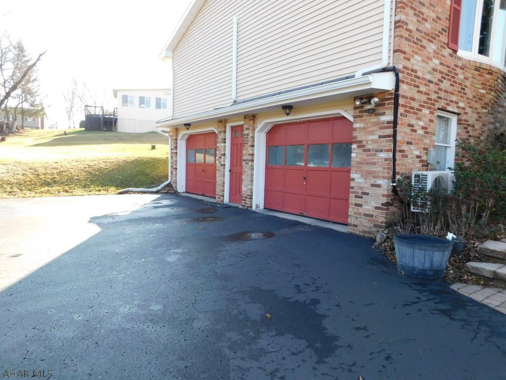 Rolling Hills - Residential