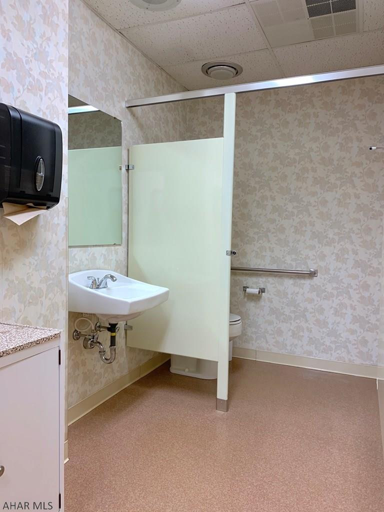 Unknown - Commercial Sale