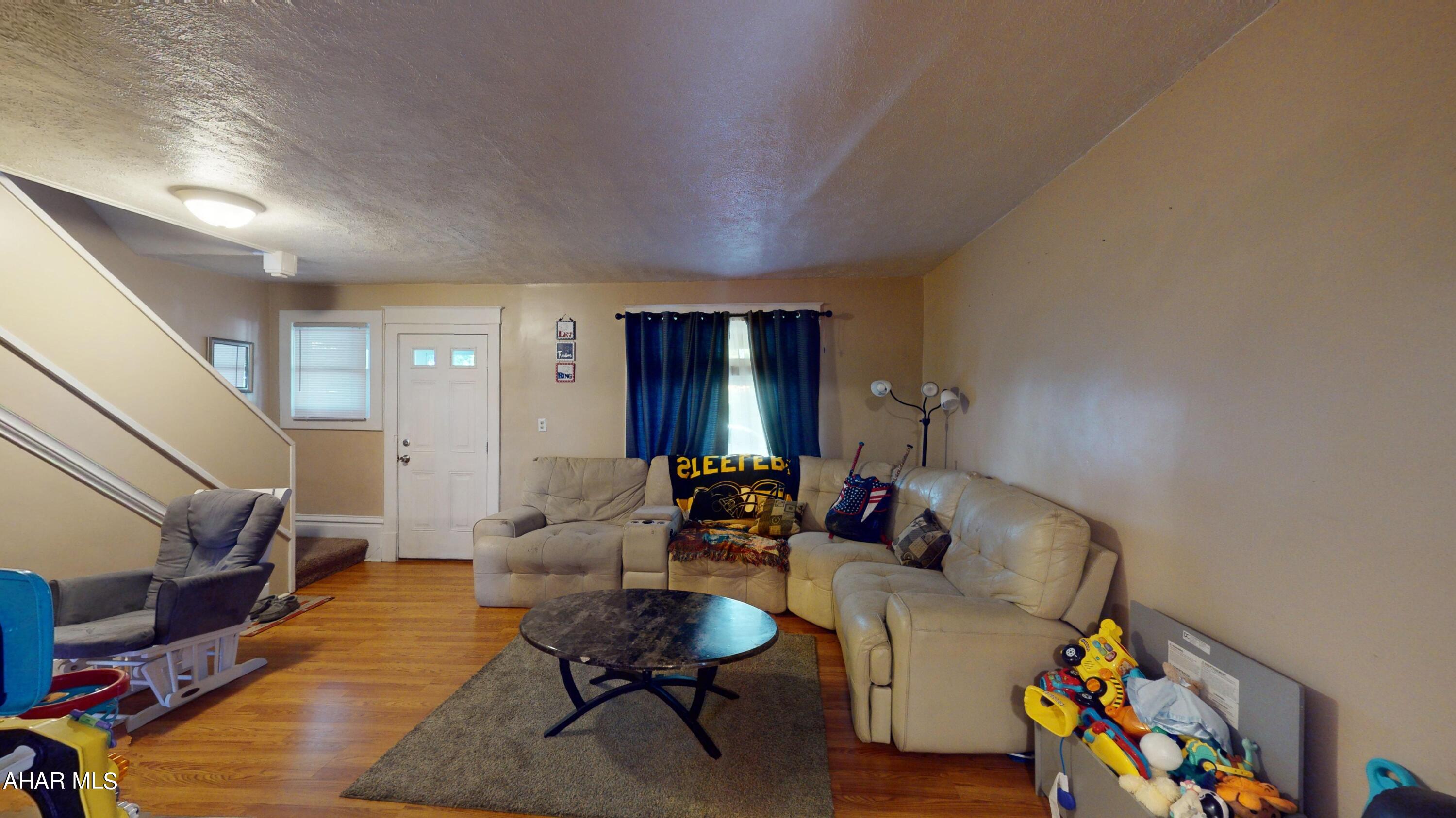 Juniata - Residential