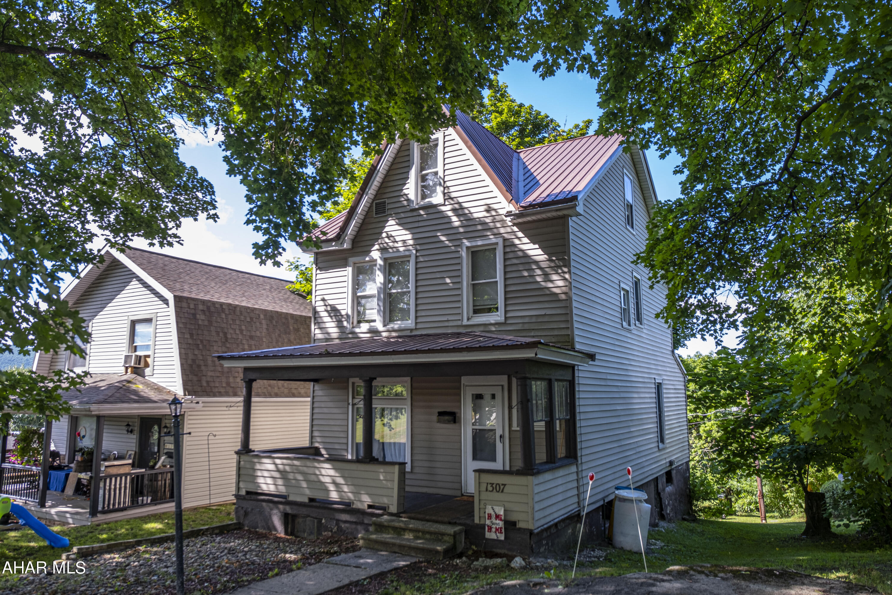 Juniata - Residential