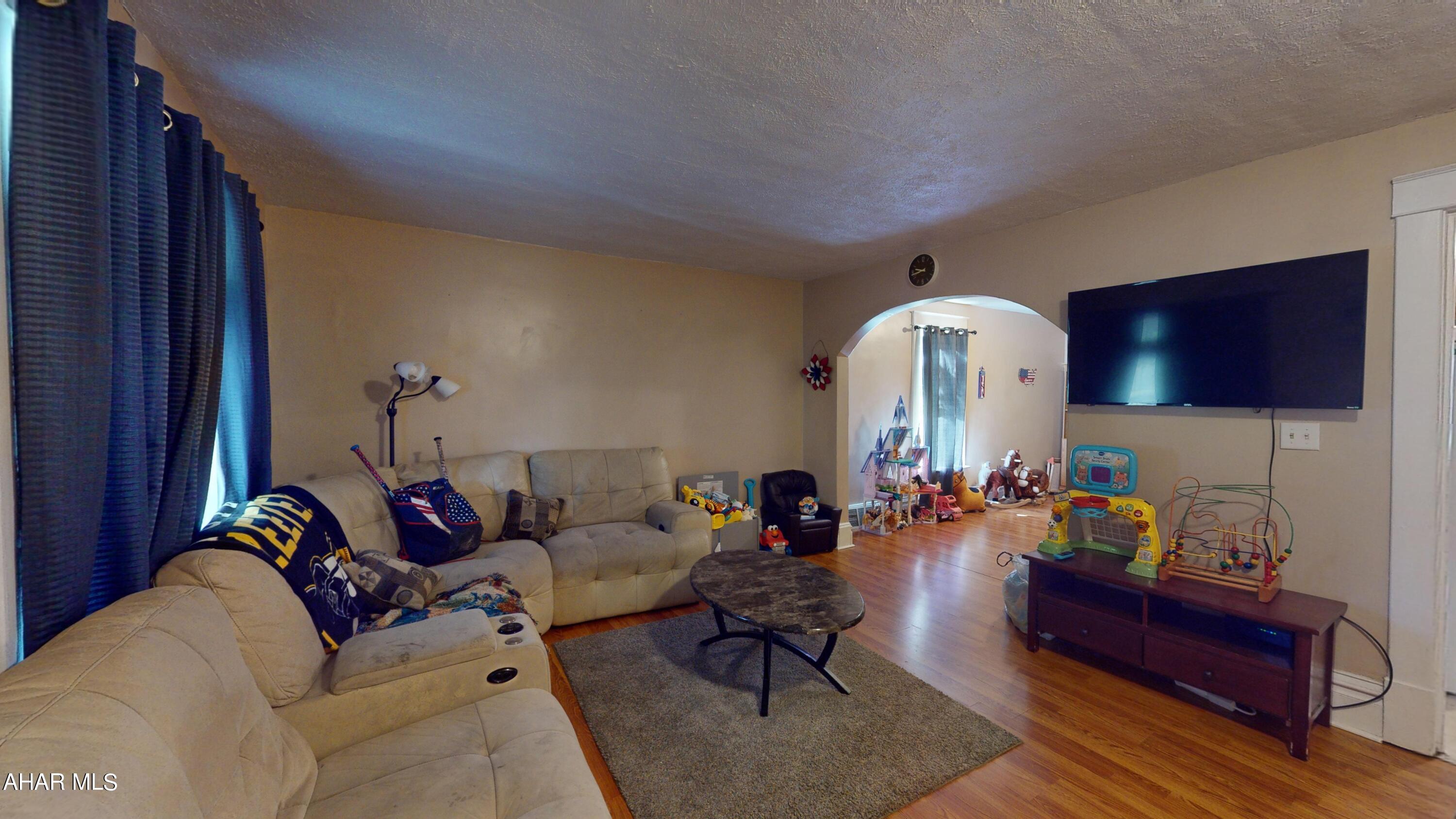 Juniata - Residential