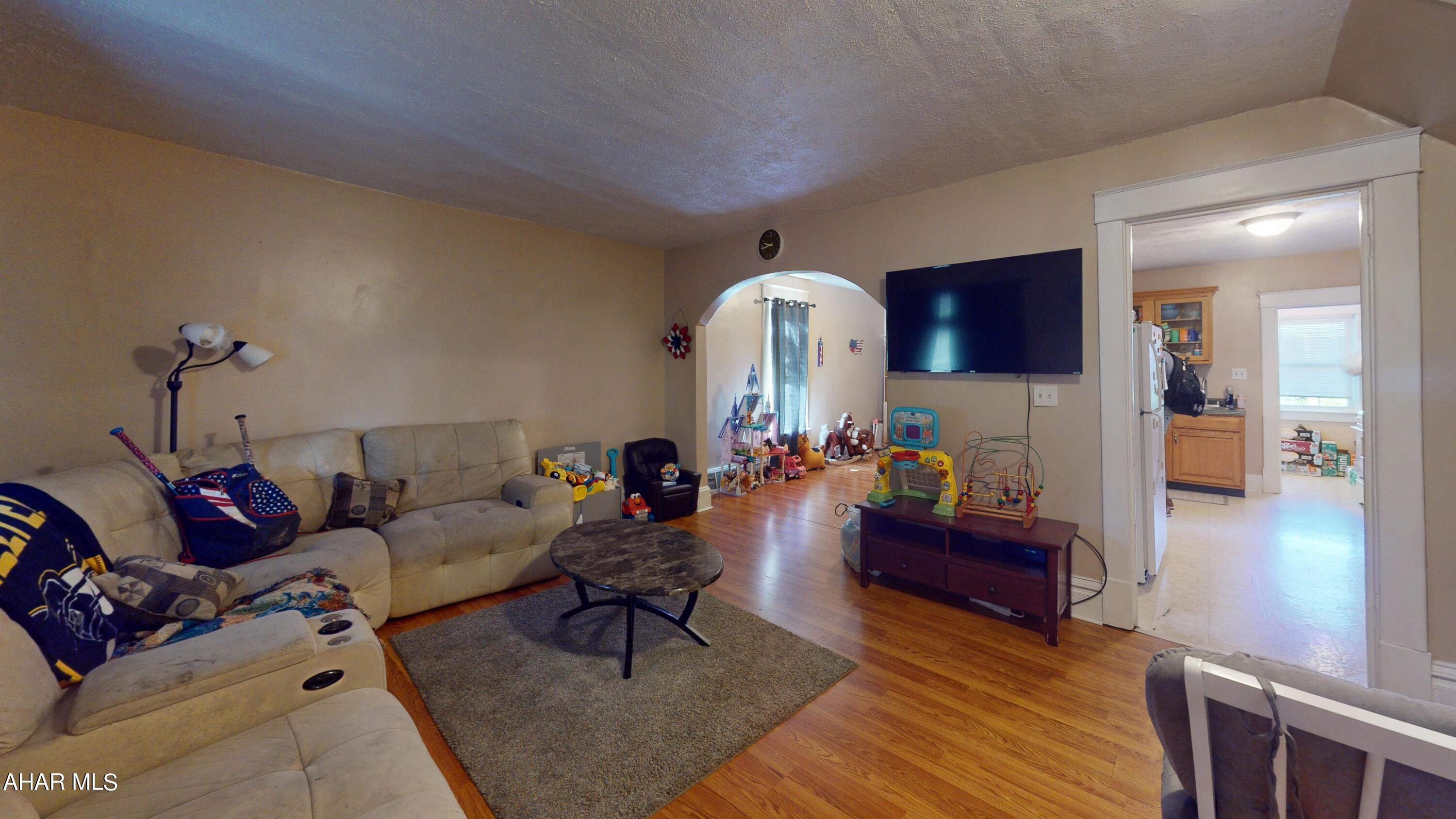 Juniata - Residential