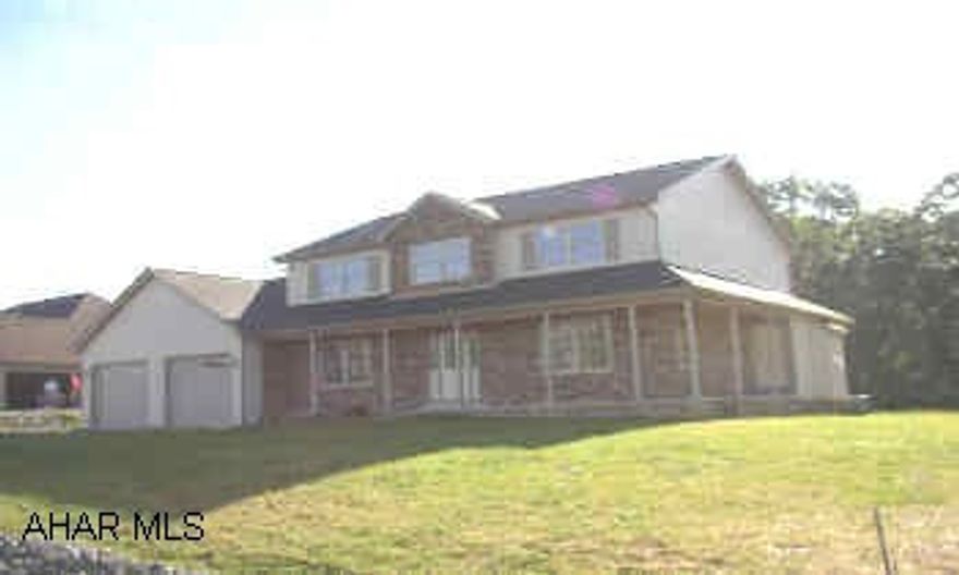 EXCEPTIONALLY WELL BUILT 2 STORY WITH AN INCREDIBLE VIEW. NEW CONSTRUCTION IN PINERIDGE ESTATES. QUALITY CONSTRUCTION, OAK TRIM, STONE & VINYL EXTERIOR, WRAP AROUND FRONT PORCH & MUCH MUCH MORE!