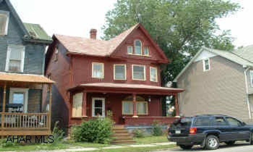 Good Solid House- Good Mechanics-Modern Kitchen-Very Good Condition Good Solid House- Good Mechanics-Modern Kitchen-Very Good Condition