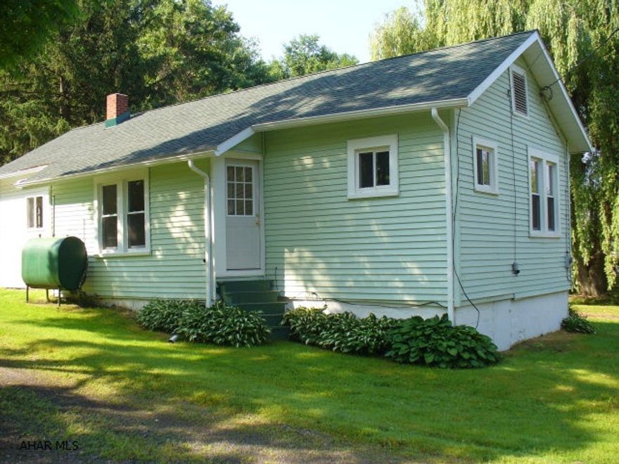 2-3 bedroom, bonus room with many possibilities(laundry, office, extra bedroom), big lot 100 x 120 in Logan Twp. new appliances can be upgraded, wrap around drive.