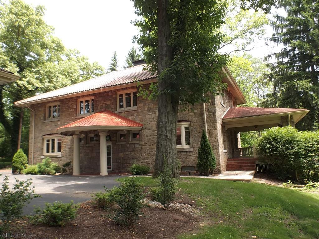 Mansion Park - Residential