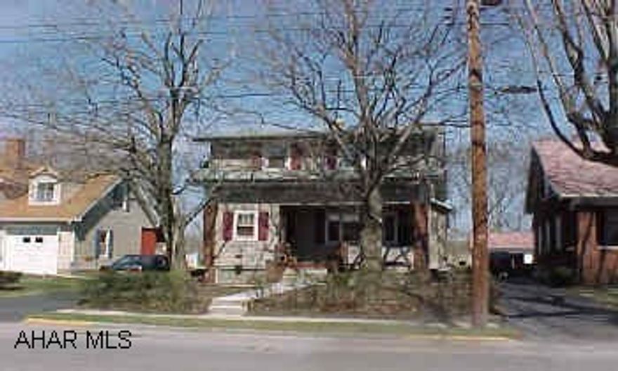 Move right in this immaculate home. 1st floor bath & family room. Hardwood floors throughout. Partially finished basement. Agent is related to seller.