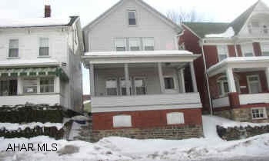 2-1/2 STORY HOME WITH ALL MECHANICALS RESTORED RECENTLY.  LARGE KITCHEN, HEATED ATTIC AND REAR PORCH, 3BR, 1BA. A LUCKY HOUSE LONG TIME OWNER IS MOVING AND IT IS YOUR LUCKY DAY.  ALL MECHANICAL IMPROVEMENTS ARE DONE, 3-4BR, LARGE KITCHEN.